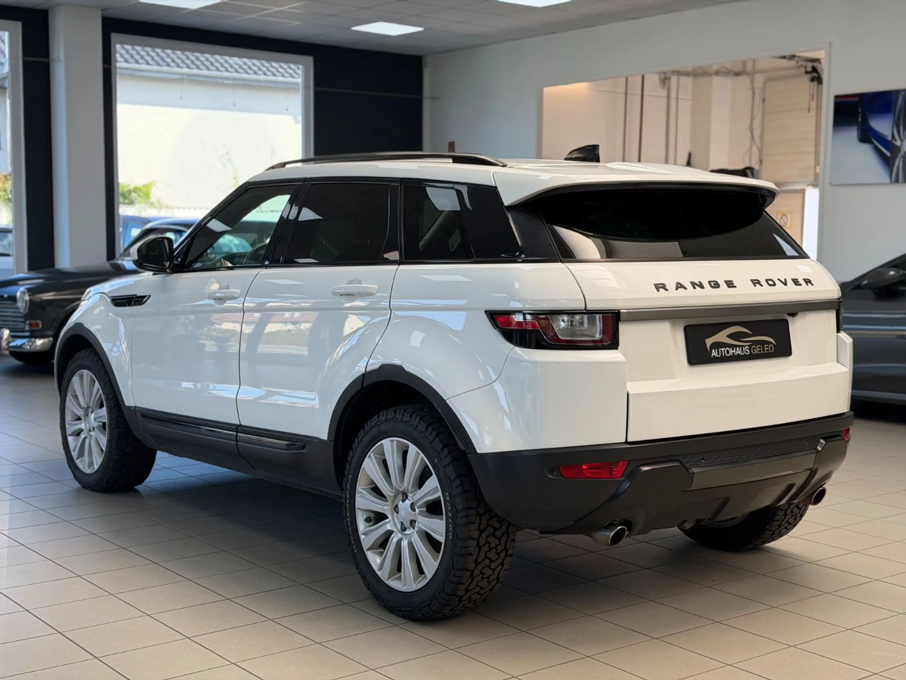 Land Rover Range Rover Evoque Pure / AHK / KAMERA / — photo 3