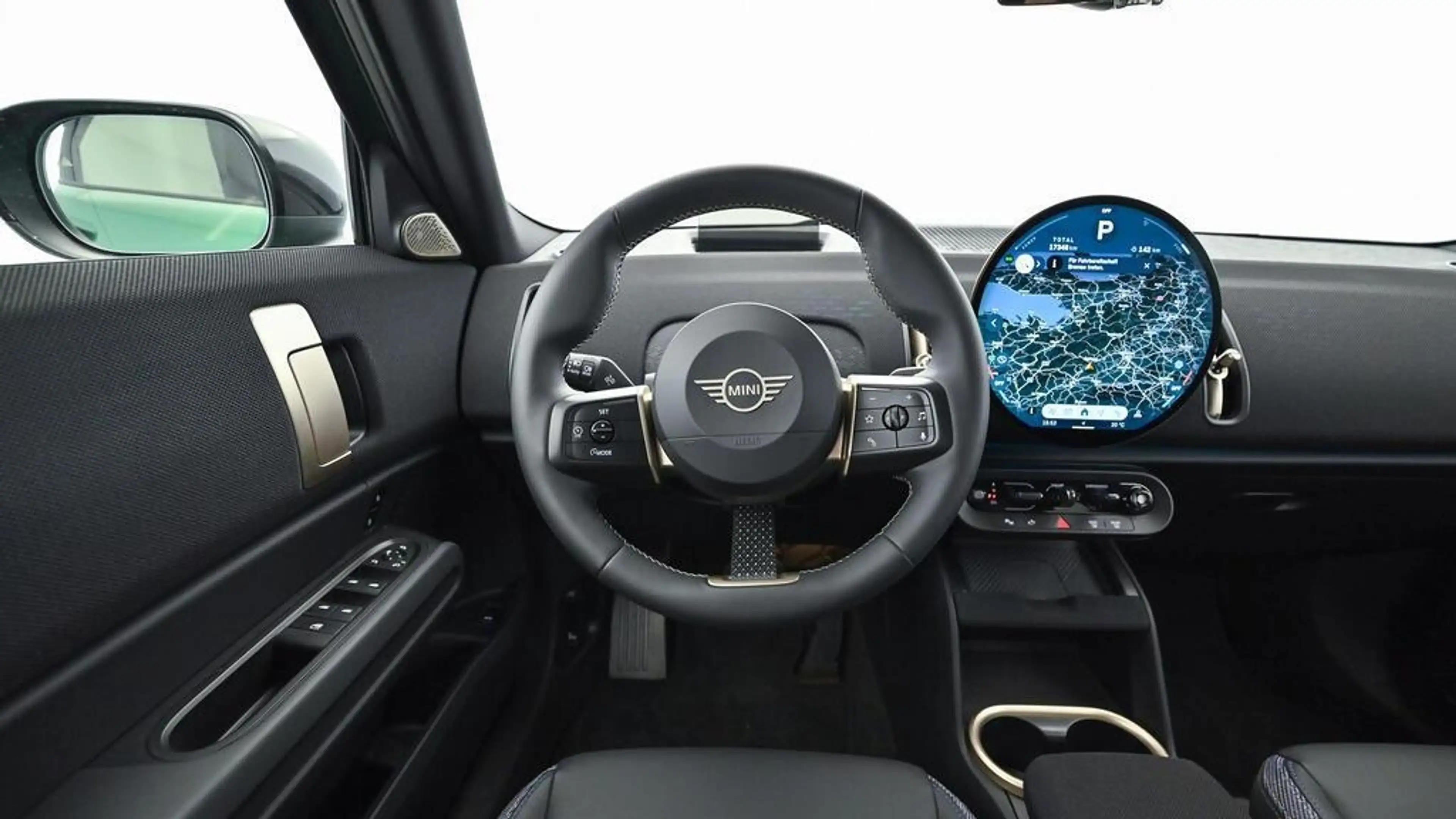 MINI Countryman D — photo 11