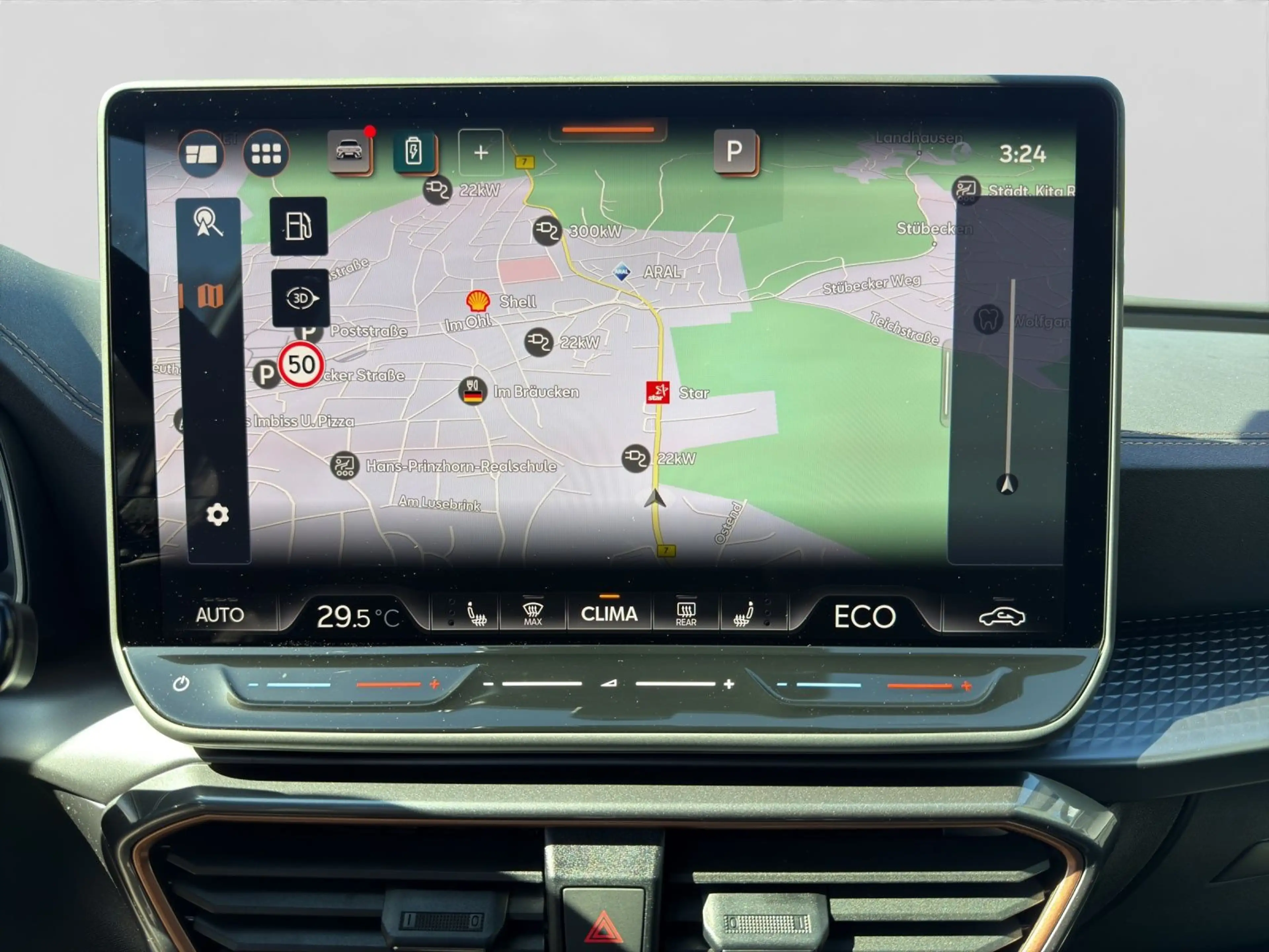 CUPRA Leon 1.5 e-HYBRID DSG VZ SENNHEISER REAR VIEW NA — photo 12