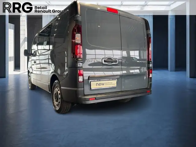 Renault Trafic view 4