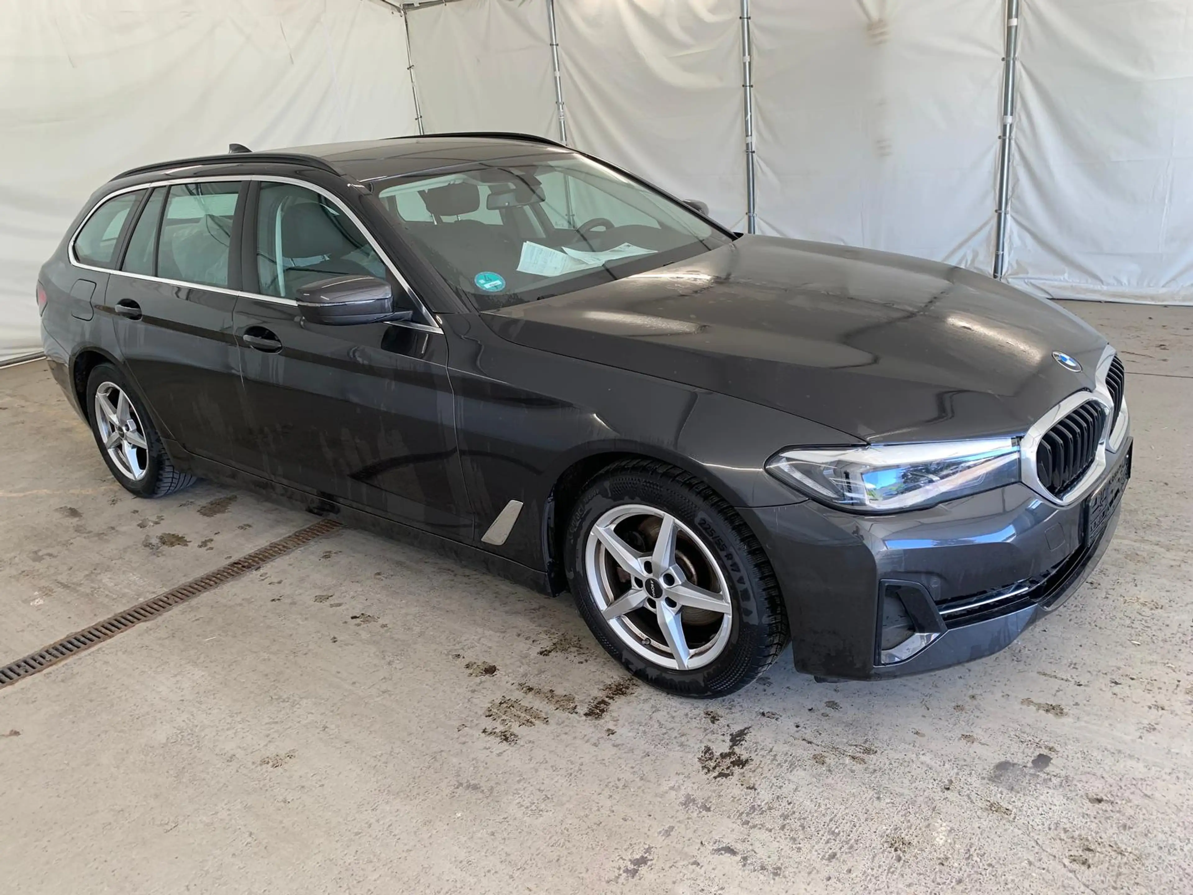 BMW 520 i Cockpit Prof Vollleder Navi LED Kamera — photo 2