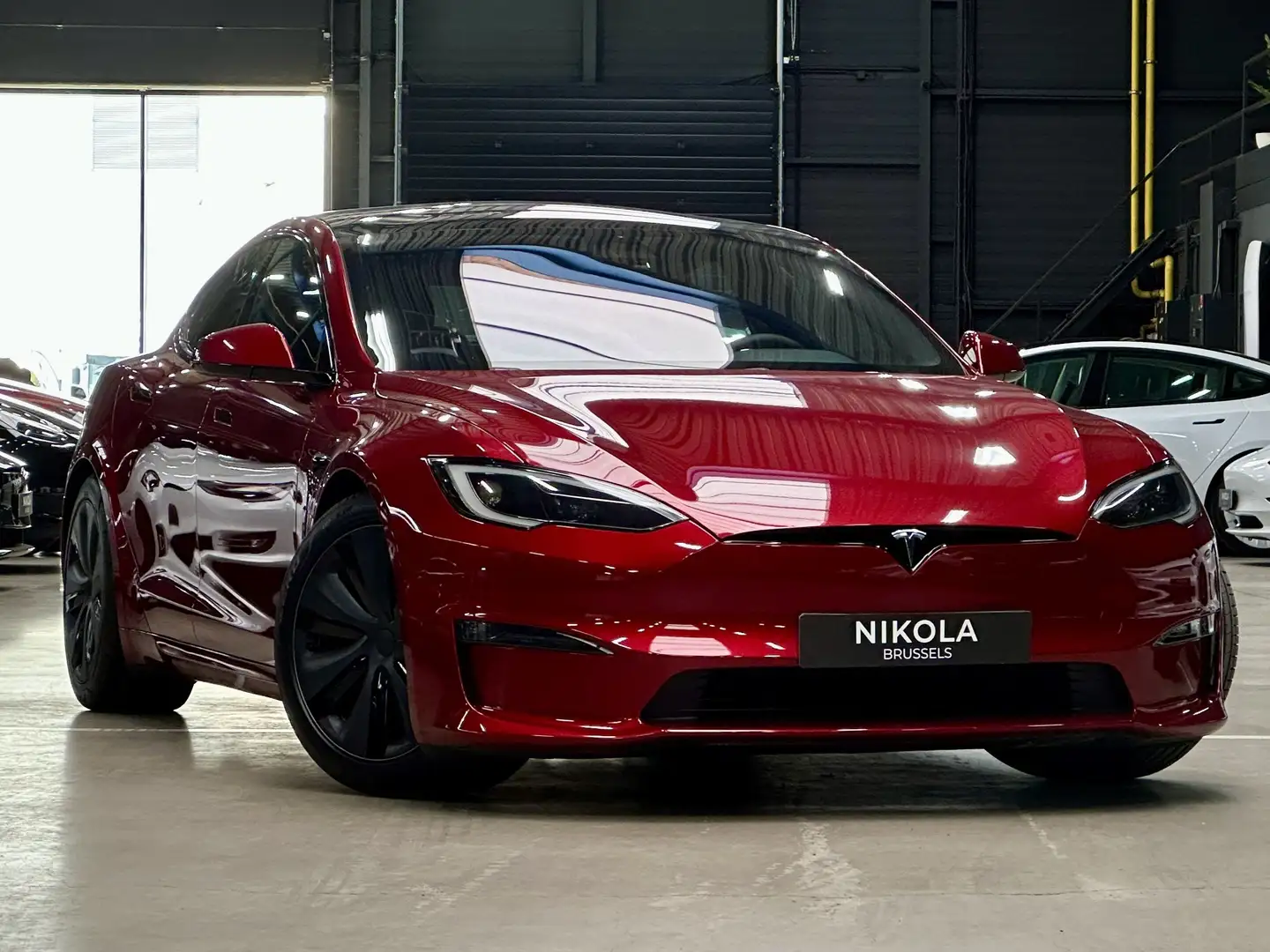 Tesla Model S DUAL MOTOR - ENHANCED AUTOPILOT - BRANDNEW Rood - 1