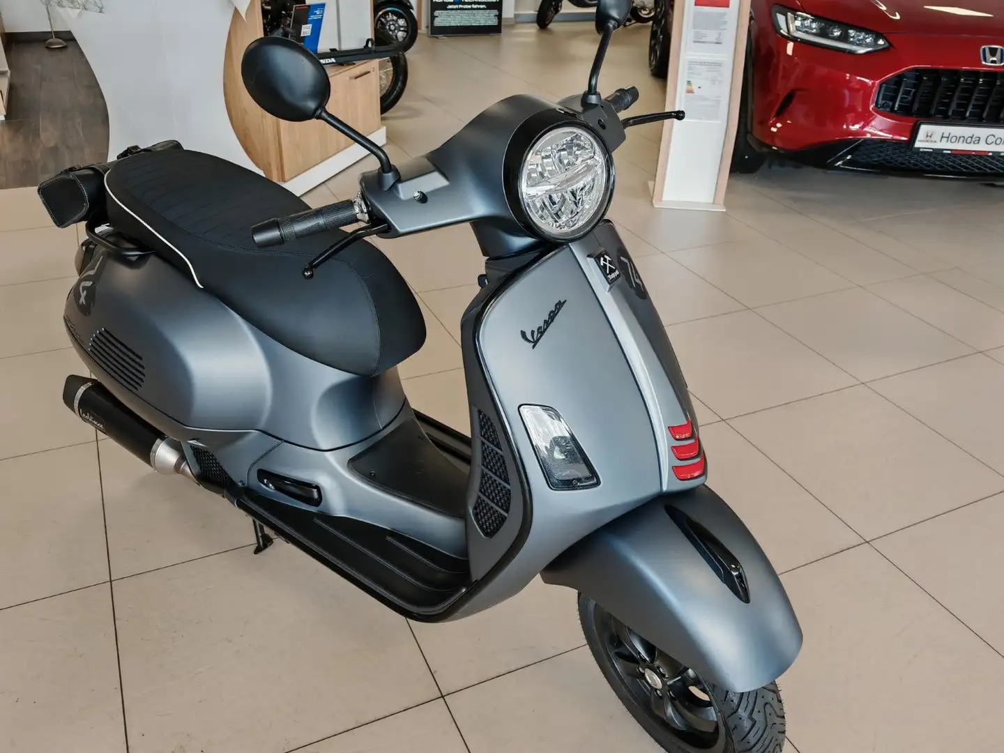 Vespa GTS 125 Supersport ABS / Schwarz Umbau *UNIKAT* Gris - 2