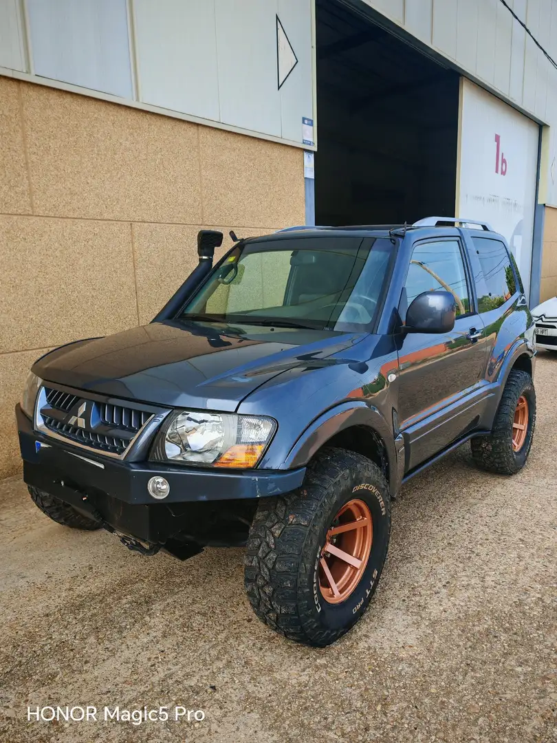 Mitsubishi Montero 3.2 DI-D Summit - 1