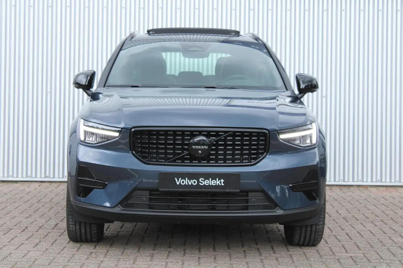 Volvo XC40 2026