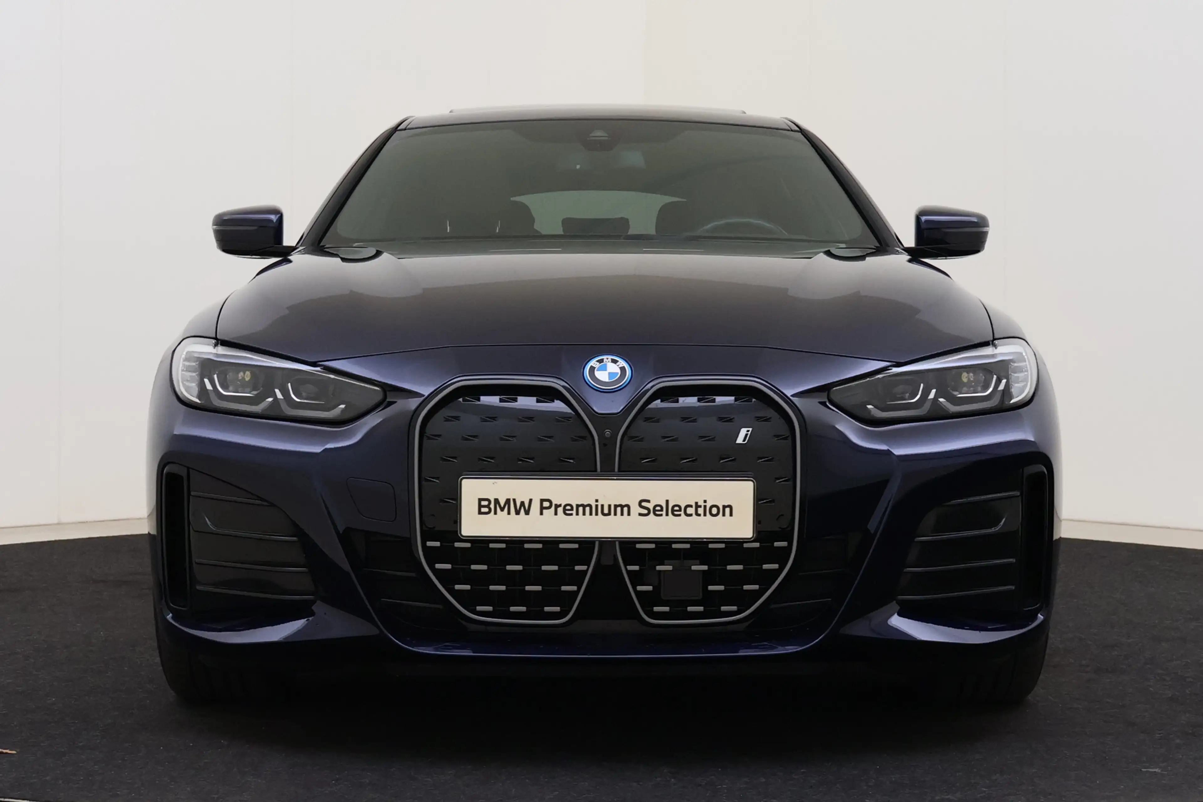 BMW i4 eDrive40 High Executive M Sport / Schuif-kanteldak — photo 4