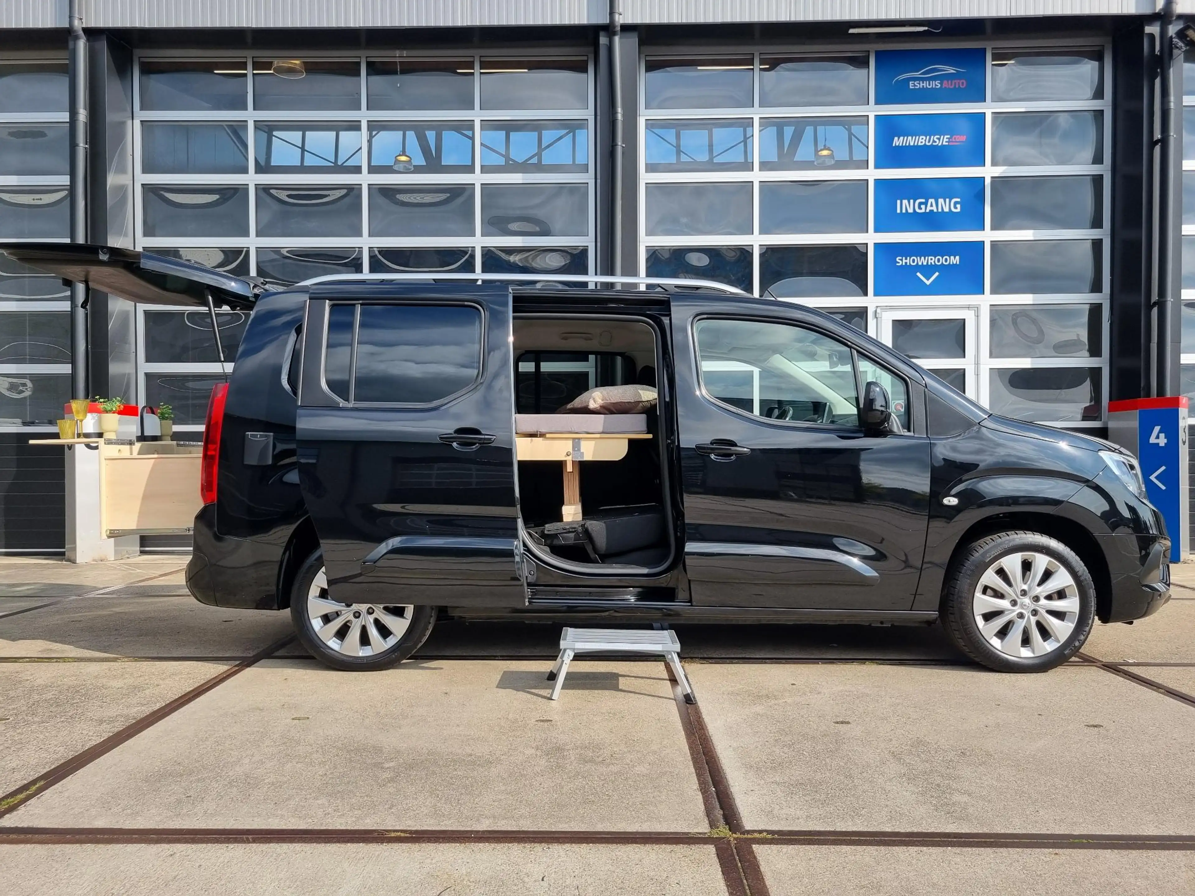 Opel Combo Tour 1.2 Turbo L2H1 Edition MINICAMPER — photo 2