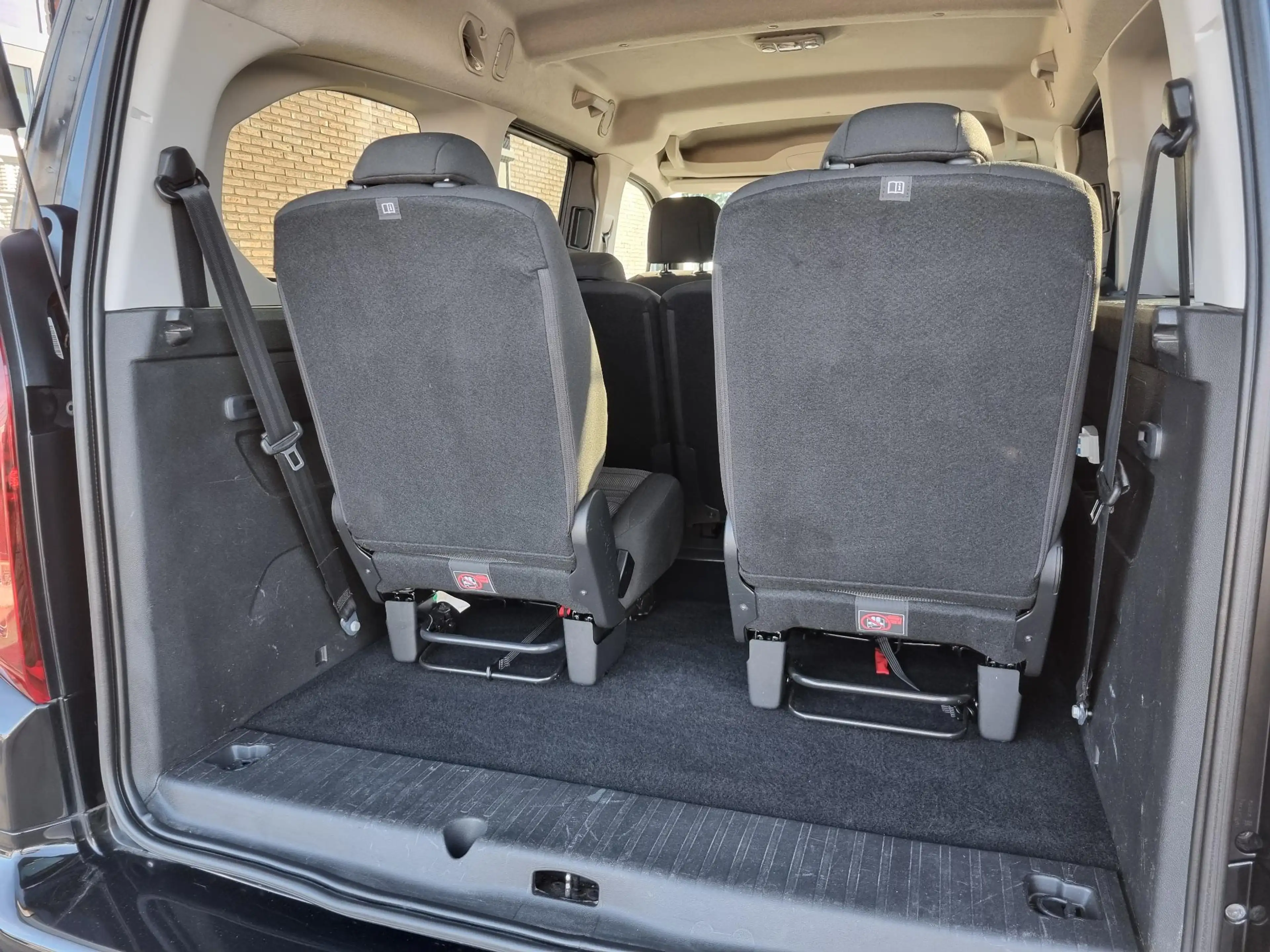 Opel Combo Tour 1.2 Turbo L2H1 Edition MINICAMPER — photo 25