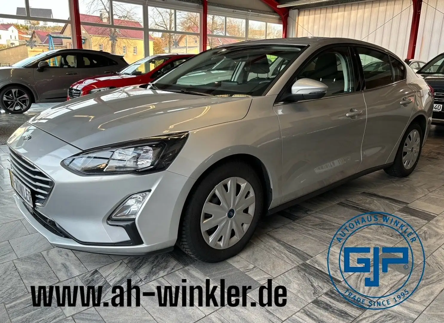 Ford Focus Lim. Cool & Connect Kamera DAB+ LED Winter Silber - 1
