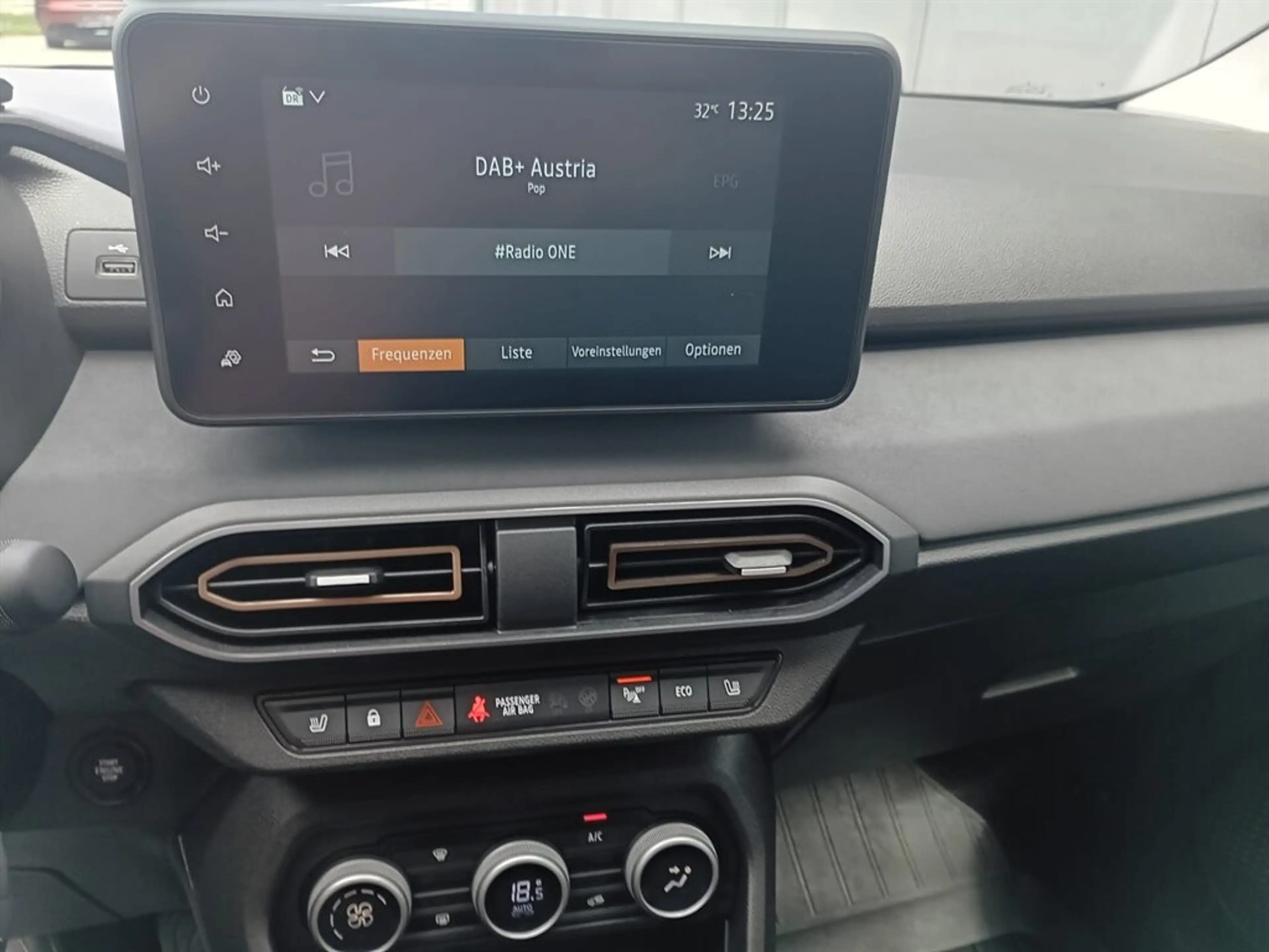 Dacia Jogger Extreme Hybrid 140 5-sitzig — photo 11