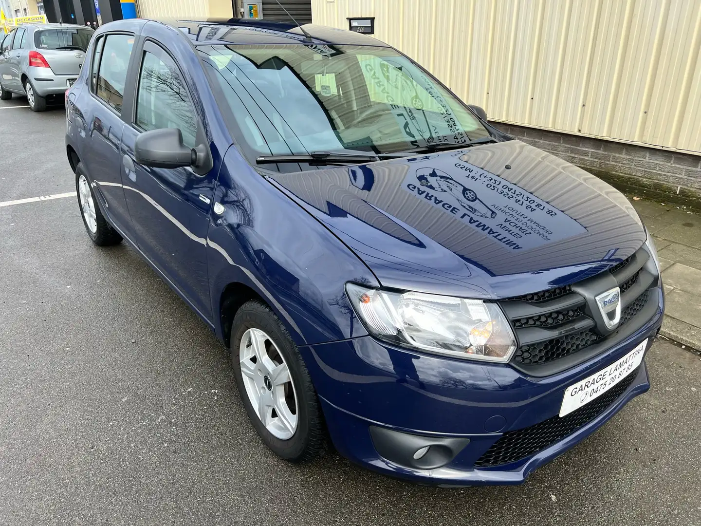 Dacia Sandero 1.2i Bleu - 2
