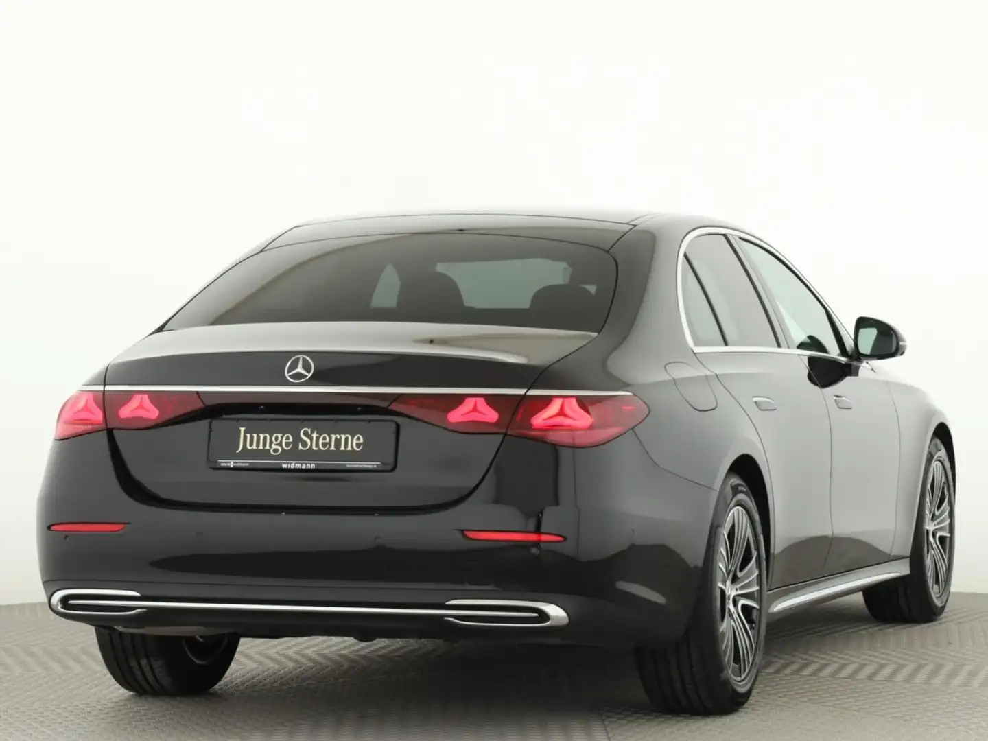 Mercedes-Benz E 200 *Leder*Burmester*Distronic*360°*Sitzklima* Noir - 2
