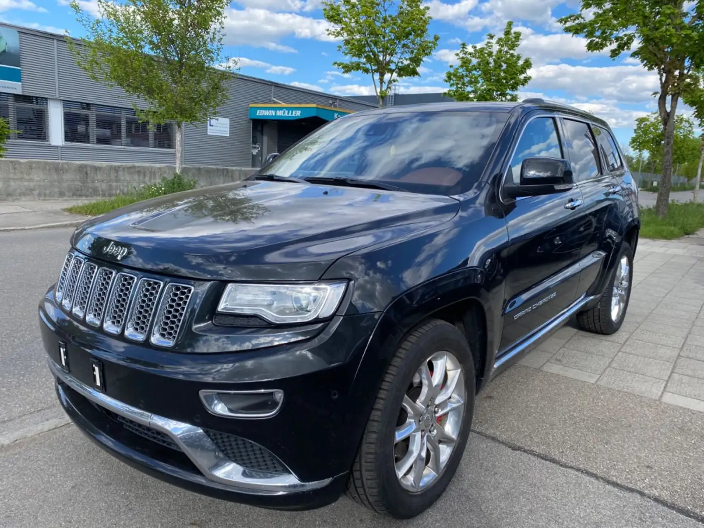 Jeep Grand Cherokee Summit 3.0 V6 M.-Jet 184kW Auto. Negro - 1