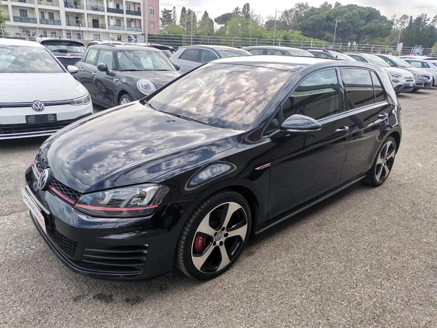 Volkswagen Golf Business GTI Performance 2.0 TSI 5p. Nero - 1