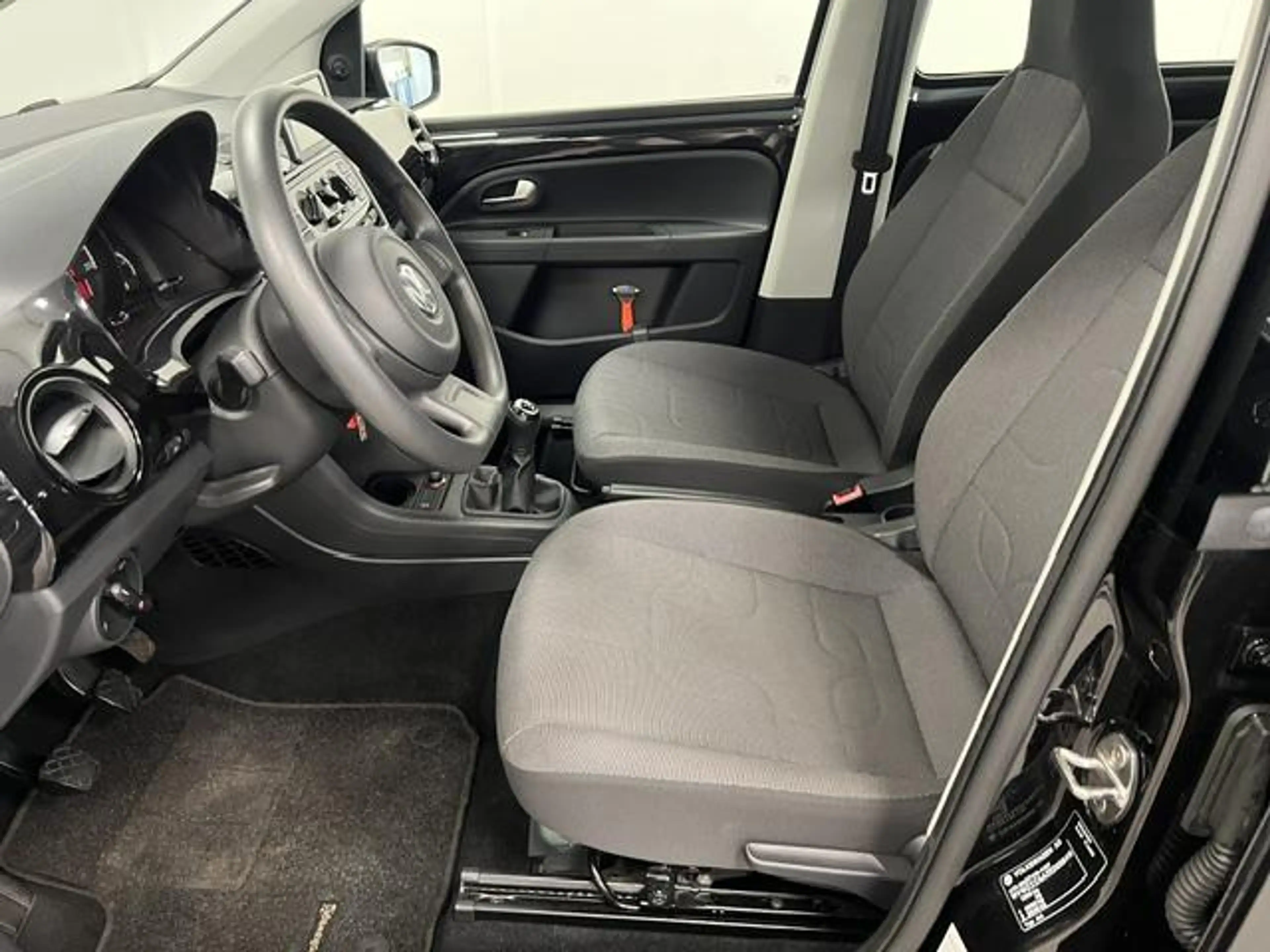 Volkswagen up! 1.0 move up! BlueMotion NAVI / AIRCO / 5-DEURS / — photo 12