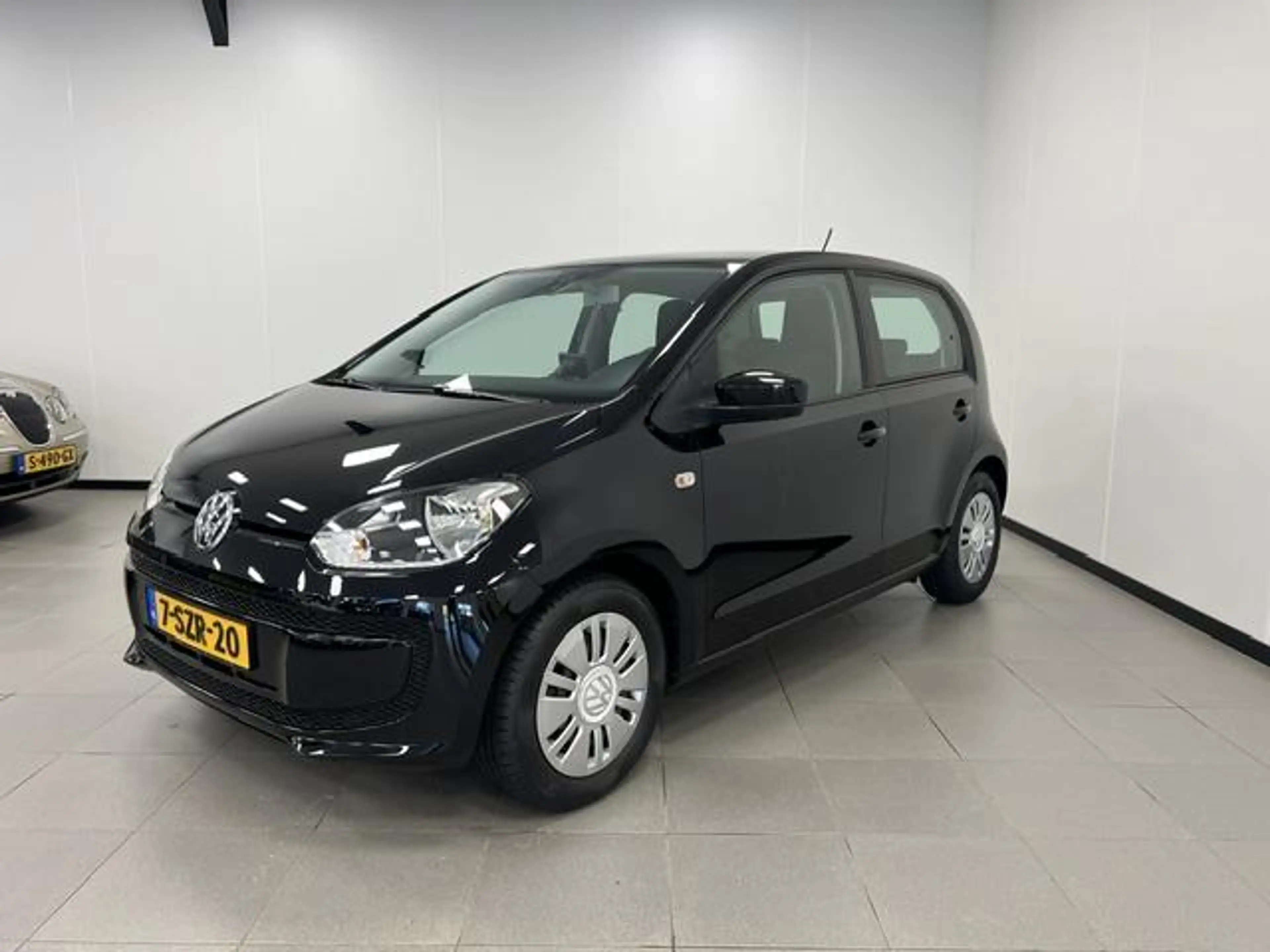 Volkswagen up! 1.0 move up! BlueMotion NAVI / AIRCO / 5-DEURS / — photo 4