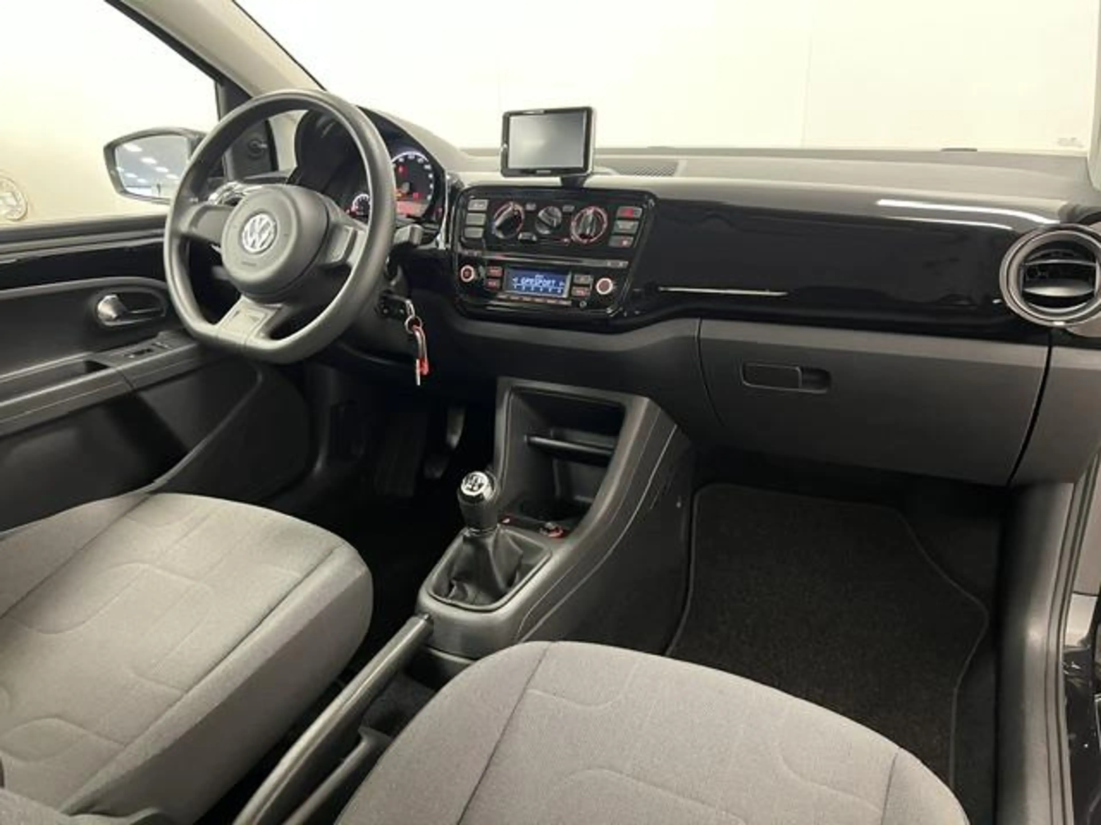 Volkswagen up! 1.0 move up! BlueMotion NAVI / AIRCO / 5-DEURS / — photo 9