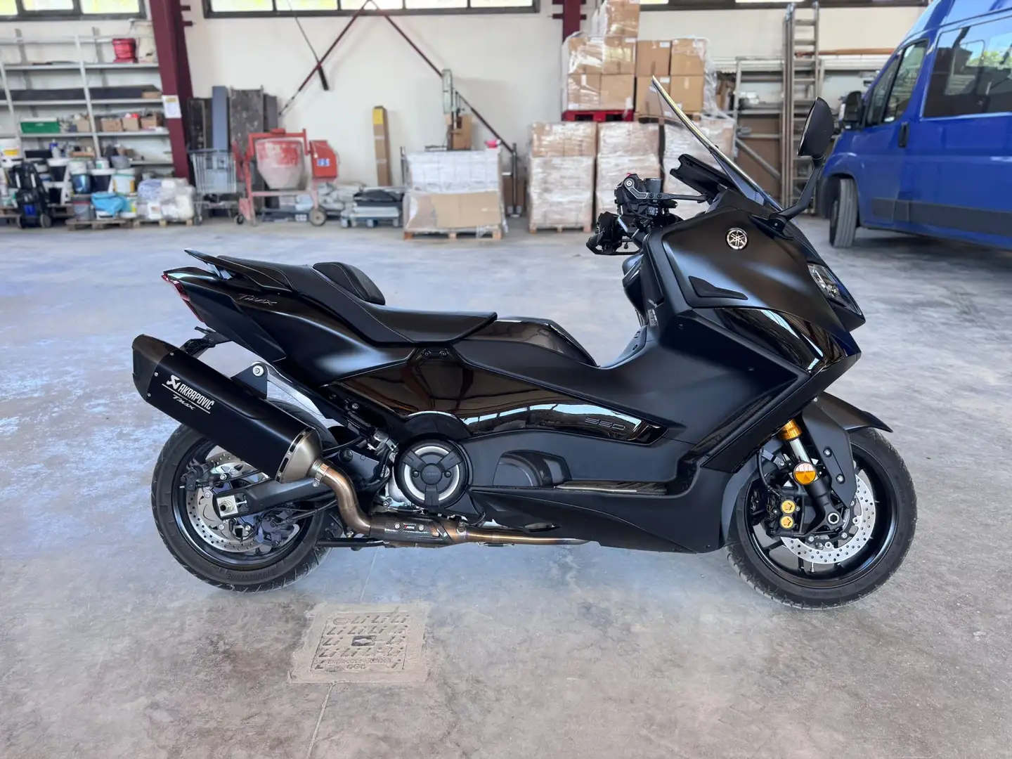 Yamaha TMAX 560 Tech Max - Akrapovic - Full - 2
