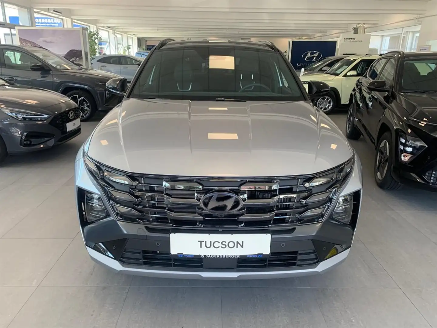 Hyundai TUCSON NX4 20th Anniversary 1,6 T-GDi PHEV 4WD AT t5pa1 Noir - 2