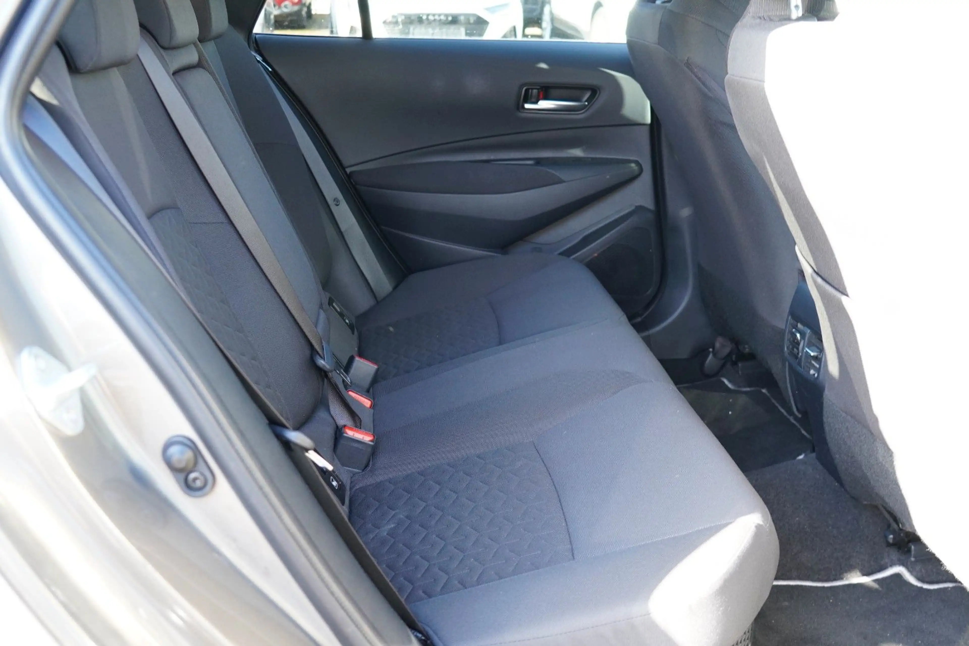 Toyota Corolla Touring Sports Hybrid +3 JAHRE GARANTIE — photo 9