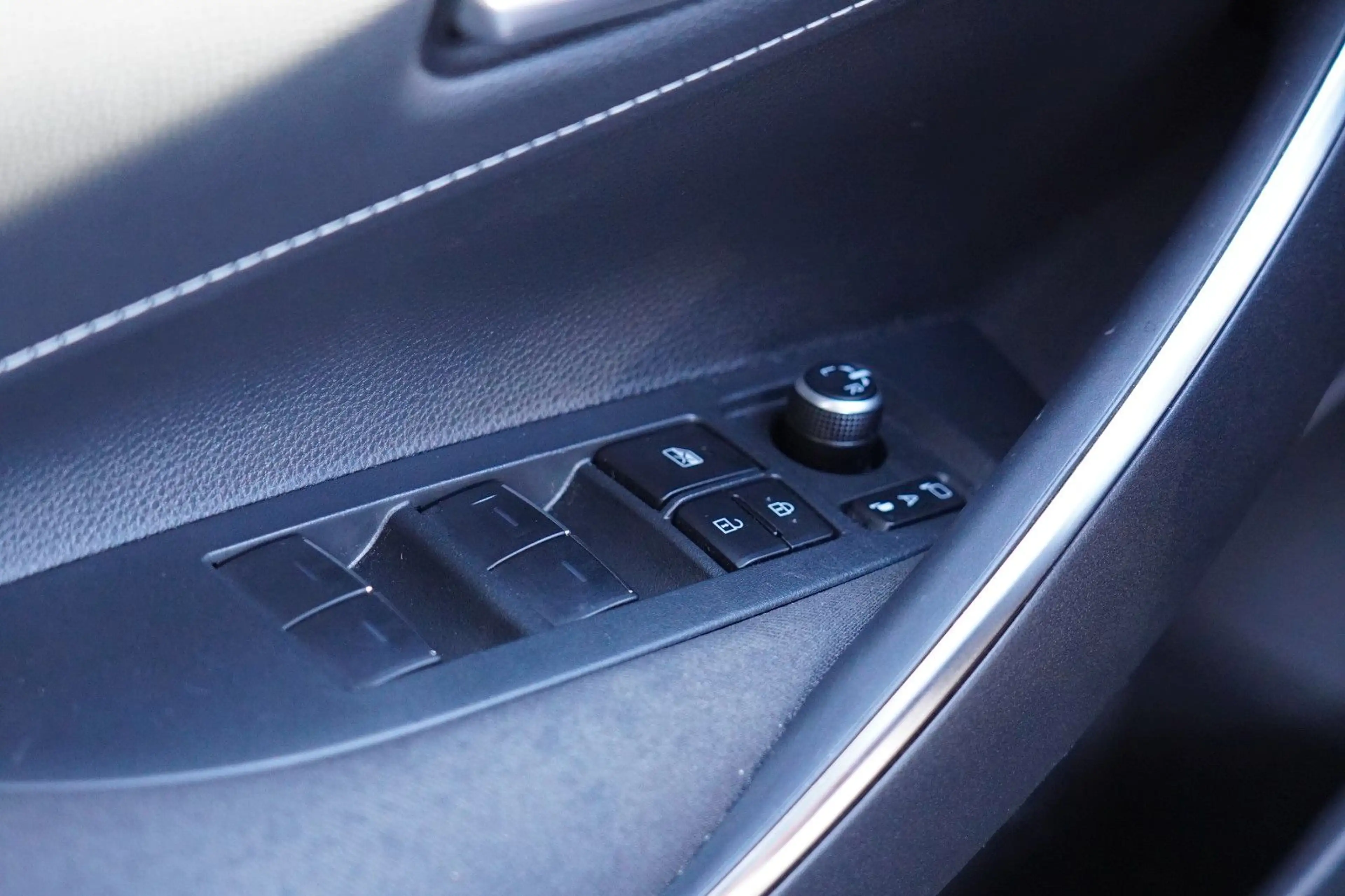 Toyota Corolla Touring Sports Hybrid +3 JAHRE GARANTIE — photo 15