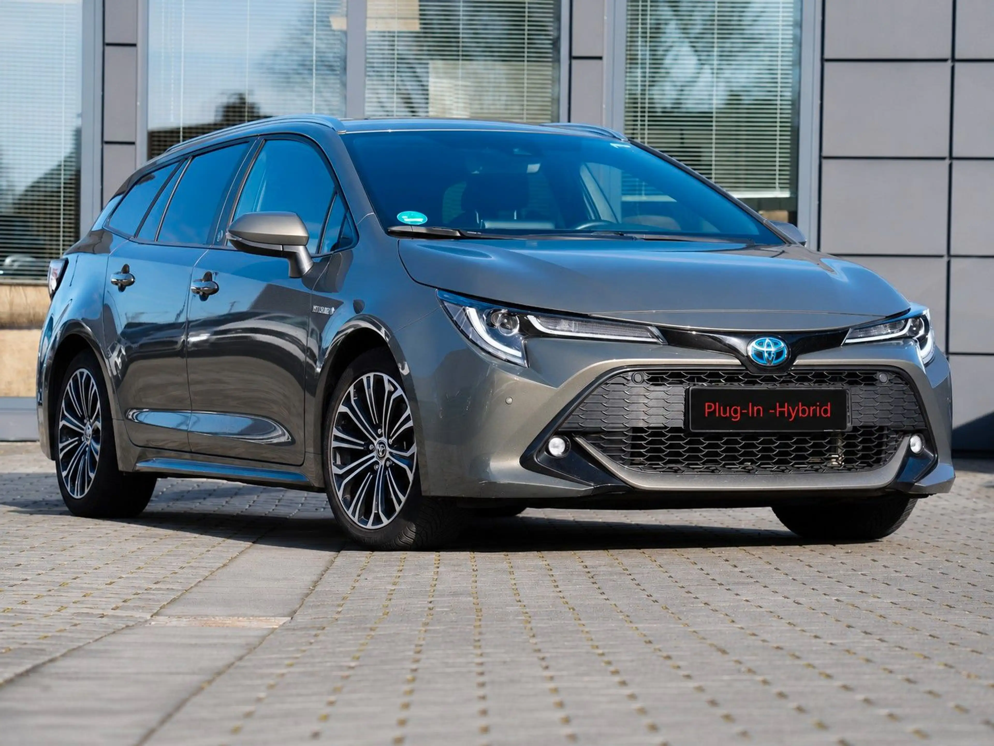 Toyota Corolla Touring Sports Hybrid +3 JAHRE GARANTIE — photo 3