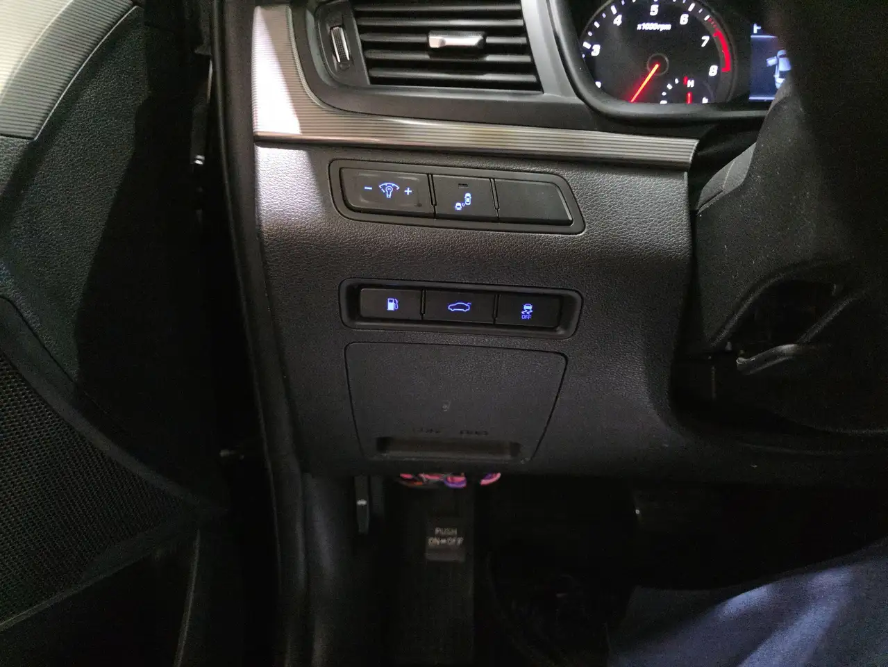 Hyundai SONATA снимка Hyundai SONATA