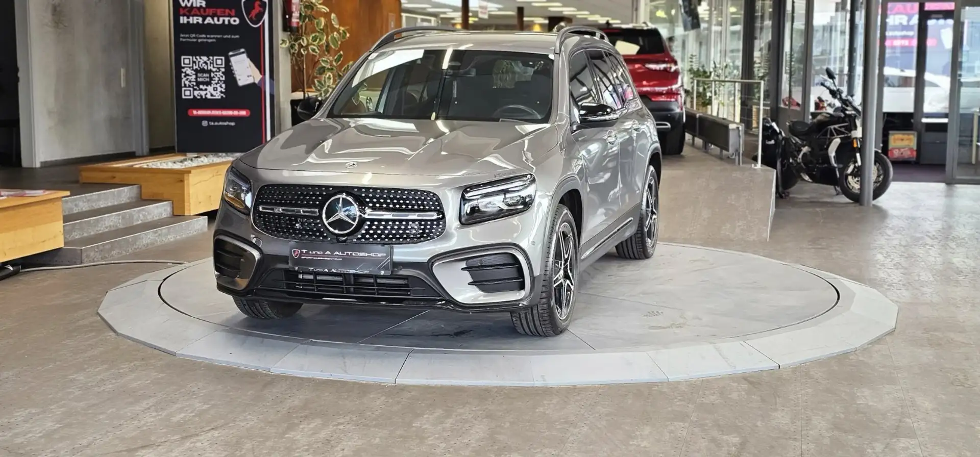 Mercedes-Benz GLB 200 GLB 200d 4-Matic AMG-Paket Aut. *Keyless-Go*Night- Grau - 2