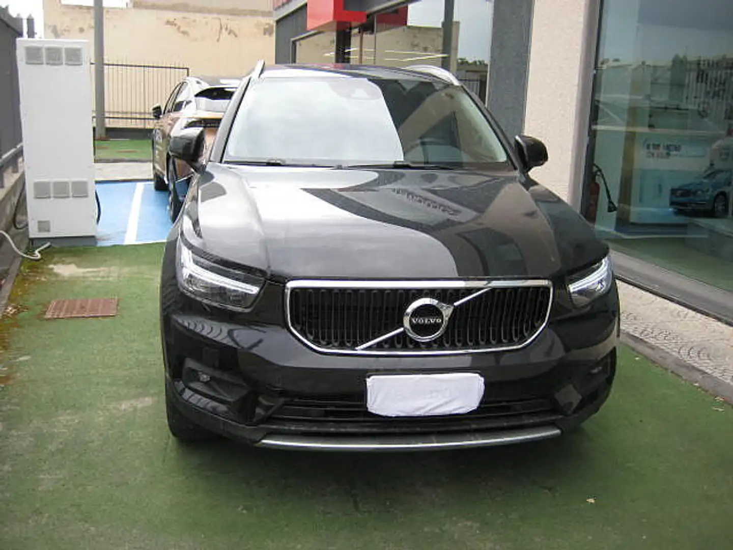 Volvo XC40 Momentum Pro, D3 automatico Blu/Azzurro - 1