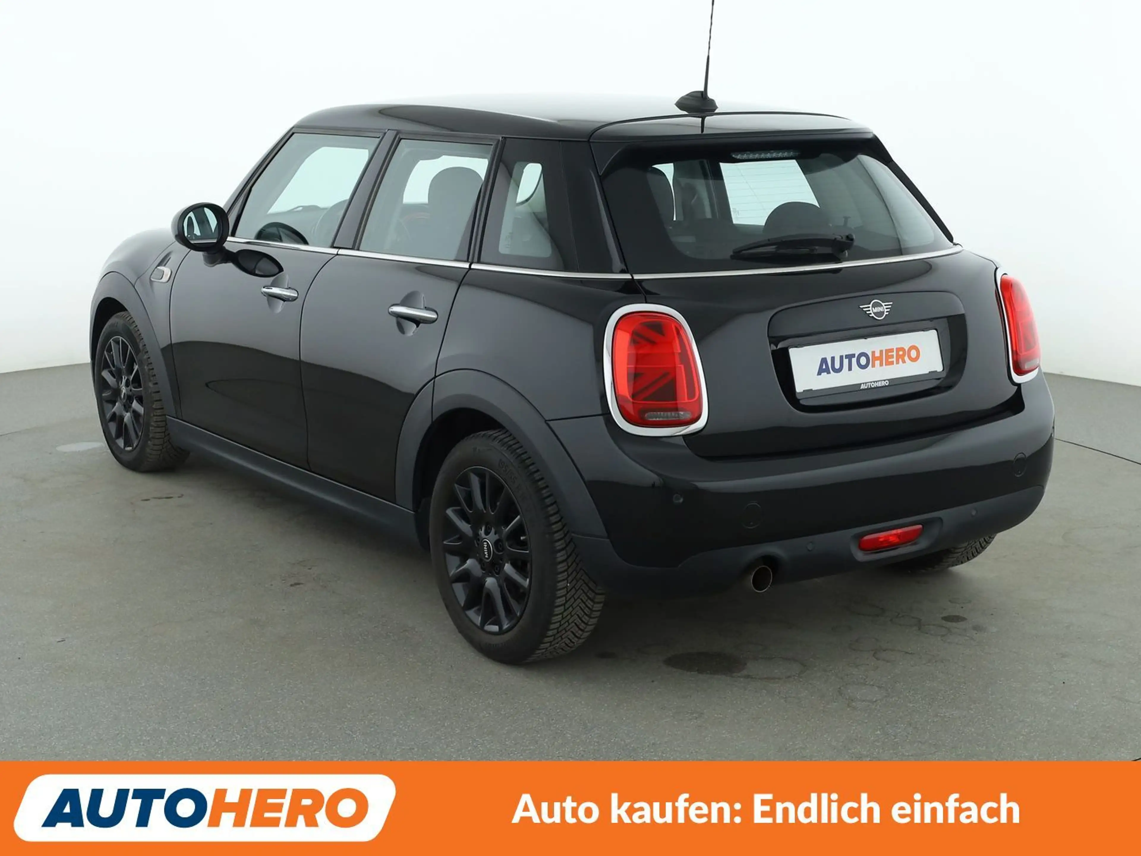 MINI One One *LED*TEMPO*PDC*SHZ*ALU*KLIMA* — photo 4