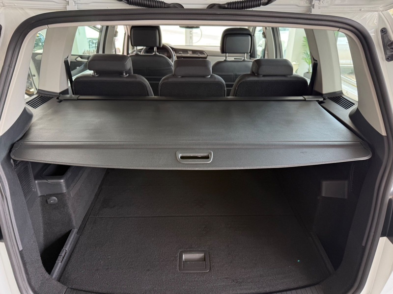 Volkswagen Touran Comfortline BMT ACC LED MWST. 1.HD TOP — photo 18