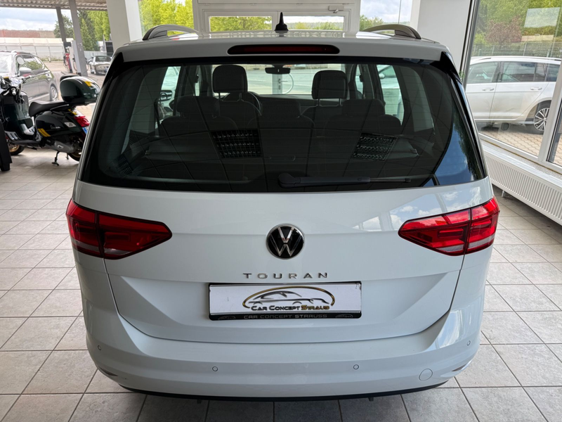 Volkswagen Touran Comfortline BMT ACC LED MWST. 1.HD TOP — photo 8