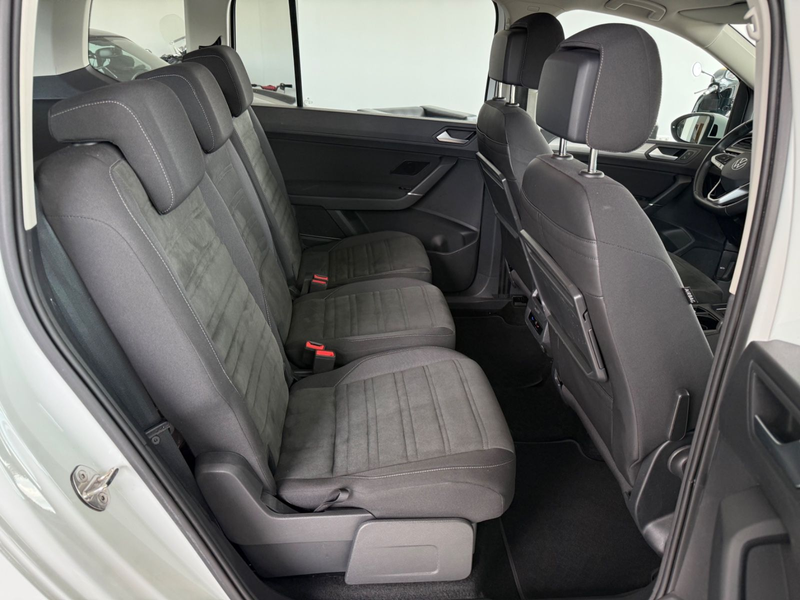 Volkswagen Touran Comfortline BMT ACC LED MWST. 1.HD TOP — photo 11