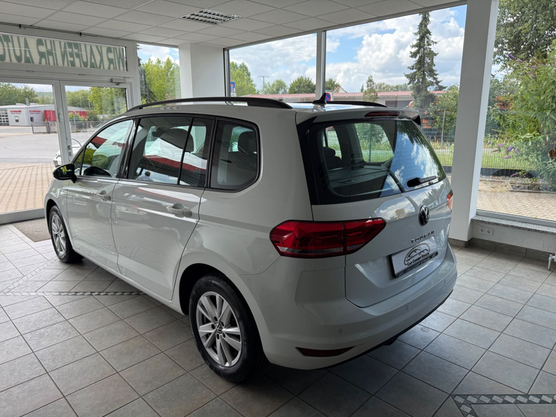 Volkswagen Touran Comfortline BMT ACC LED MWST. 1.HD TOP — photo 6