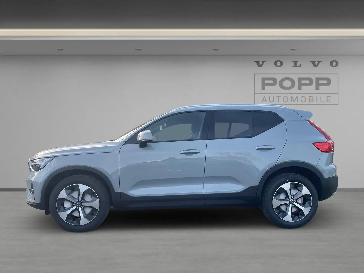 Volvo XC40 XC40 B3 FWD Core 19" ACC SHZ LED LHZ LWS QI Grigio - 2