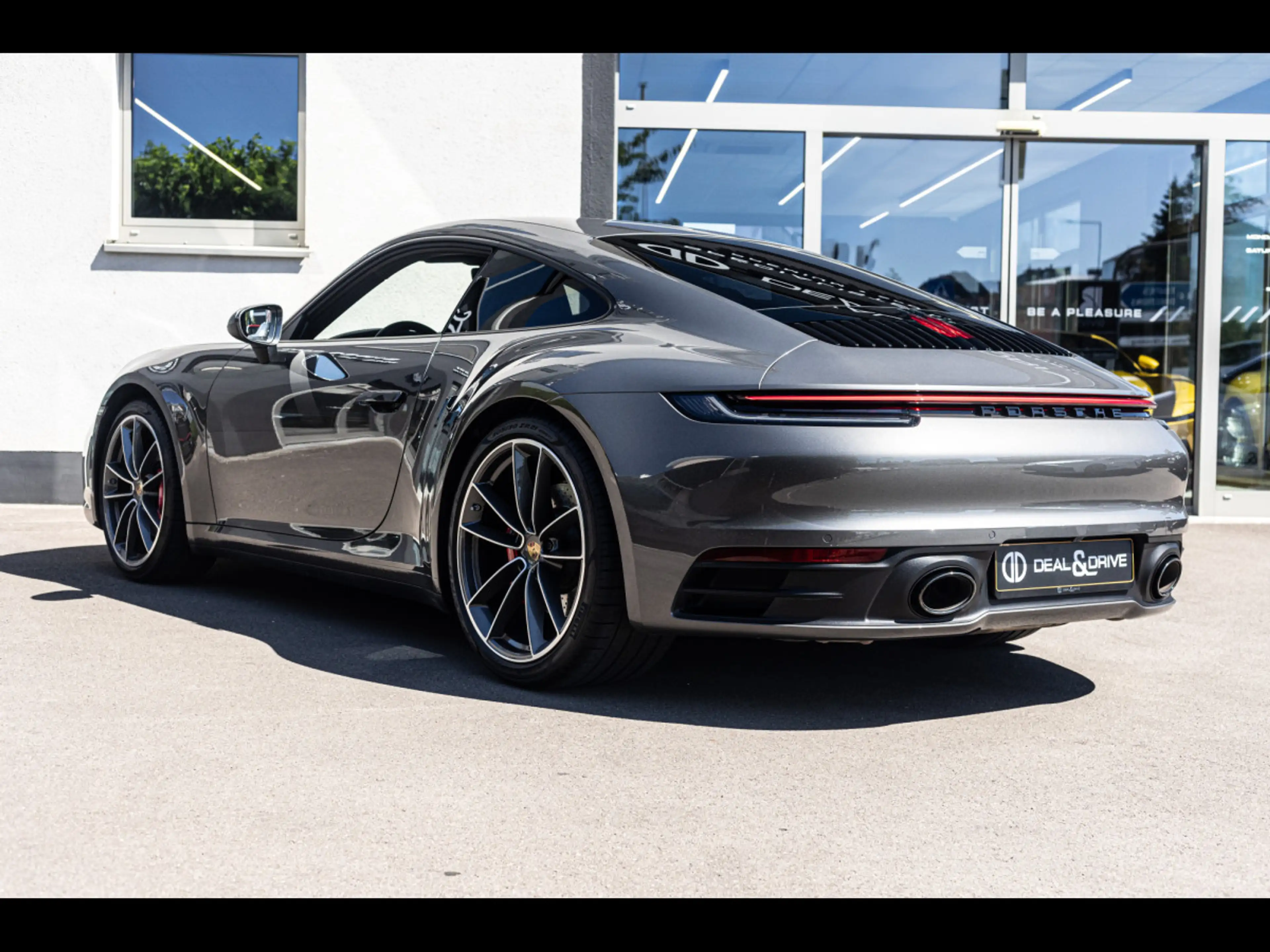 Porsche 911 (992.1) CARRERA S COUPE PDK°QUARTZ GREY°CHRONO — photo 3