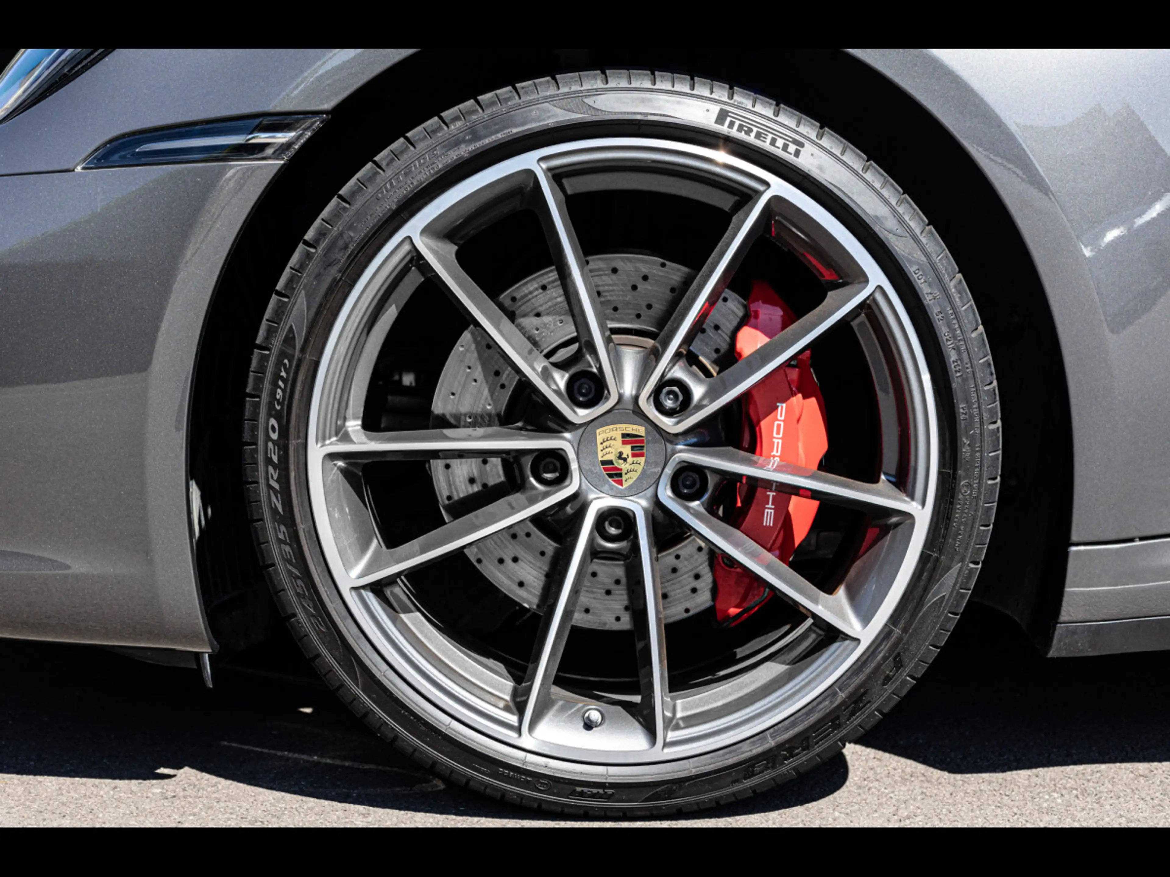 Porsche 911 (992.1) CARRERA S COUPE PDK°QUARTZ GREY°CHRONO — photo 9