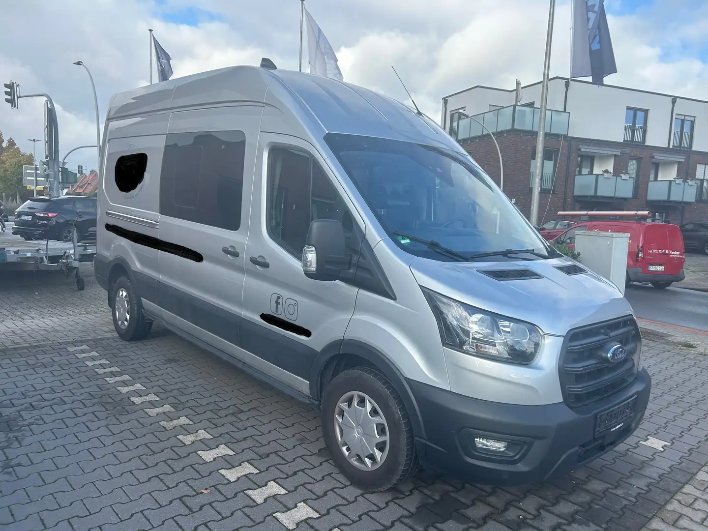 Ford Transit 350 L3 Limited Doppelkabine i.Ka Silber - 2