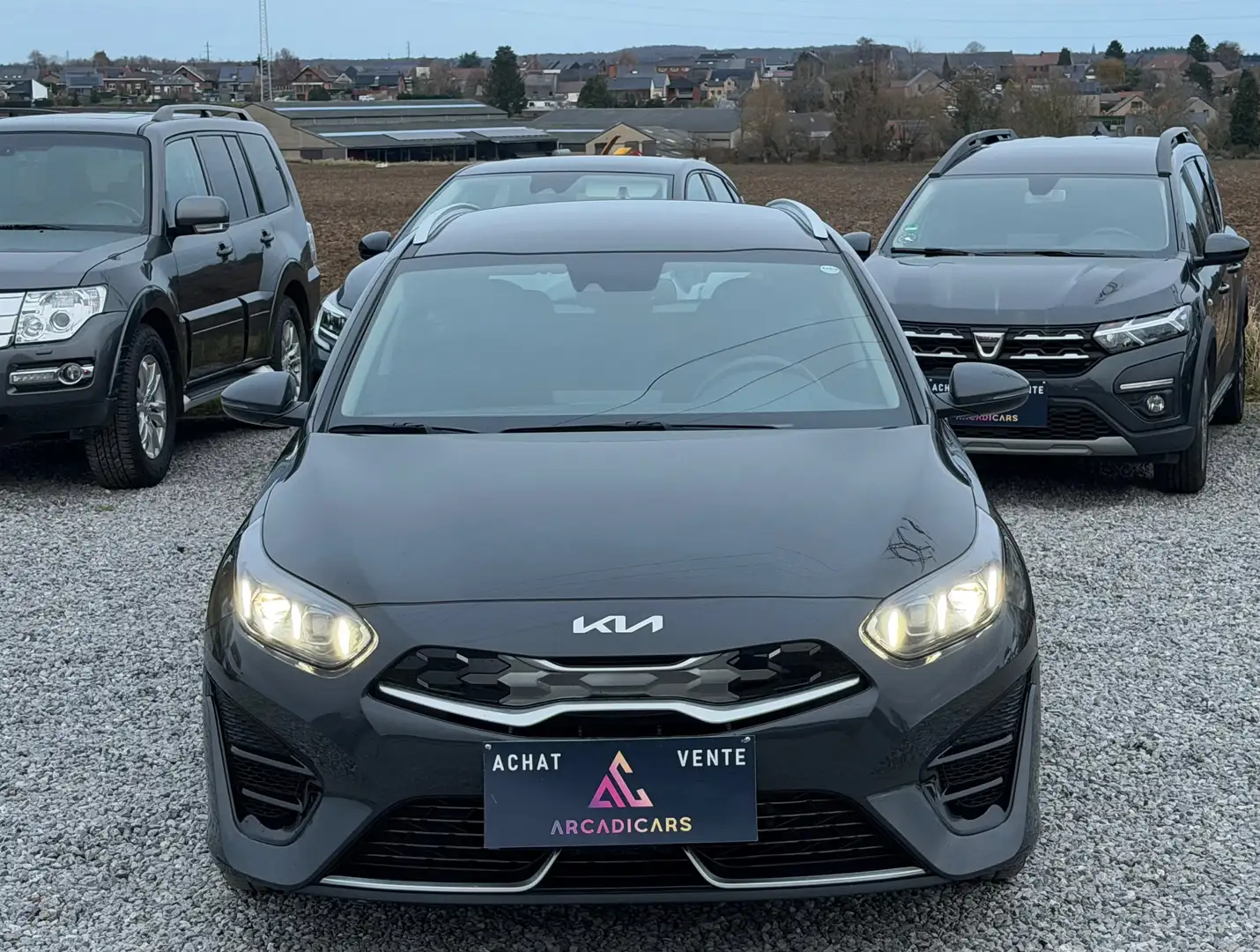 Kia Ceed SW / cee'd SW 1.6 GDI PHEV PRESTIGE FACELIFT - GARANTIE KIA 2028 Grijs - 2