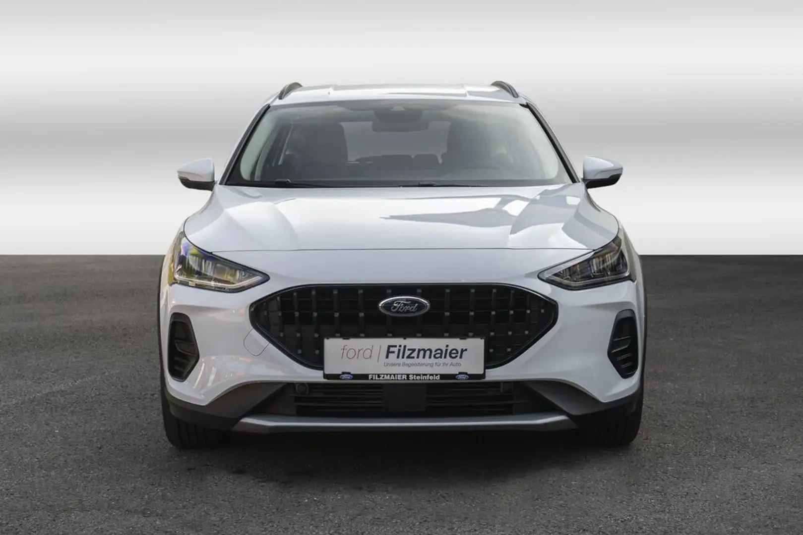 Ford Focus Turnier 1,0 EcoBoost Hybrid Active Weiß - 2