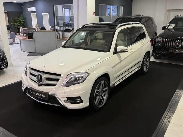 Mercedes-Benz GLK 350 4M AMG-Line *PANO*360*SPUR*DIST*H&K*LED*