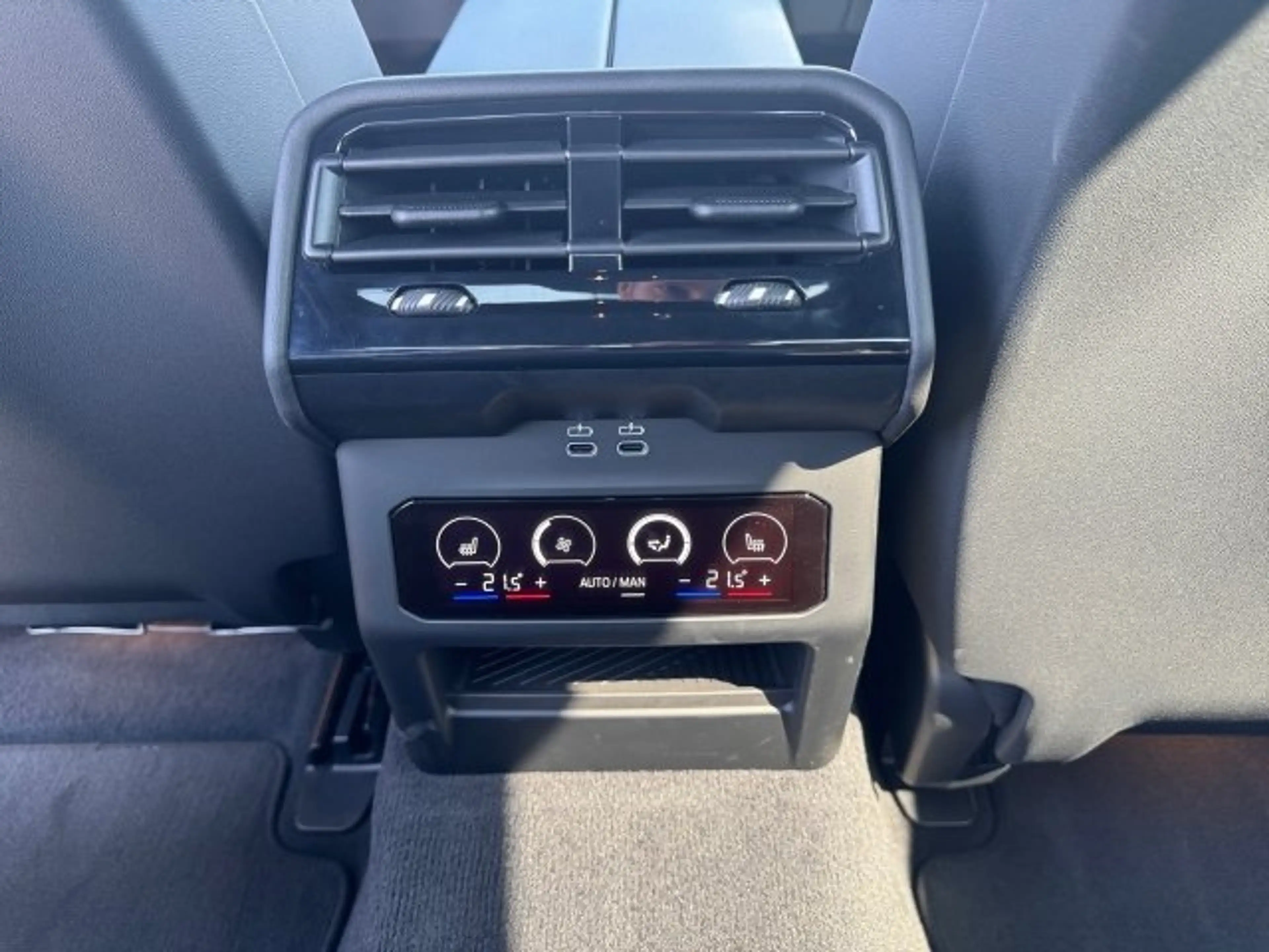 BMW 520 d xDrive Limousine G60 B47 — photo 10