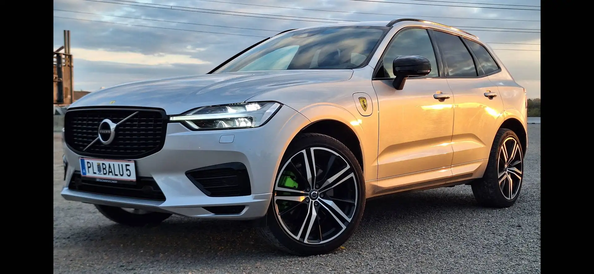 Volvo XC60 XC60 T8 AWD Recharge PHEV R-Design Geartronic R-Design Silber - 1