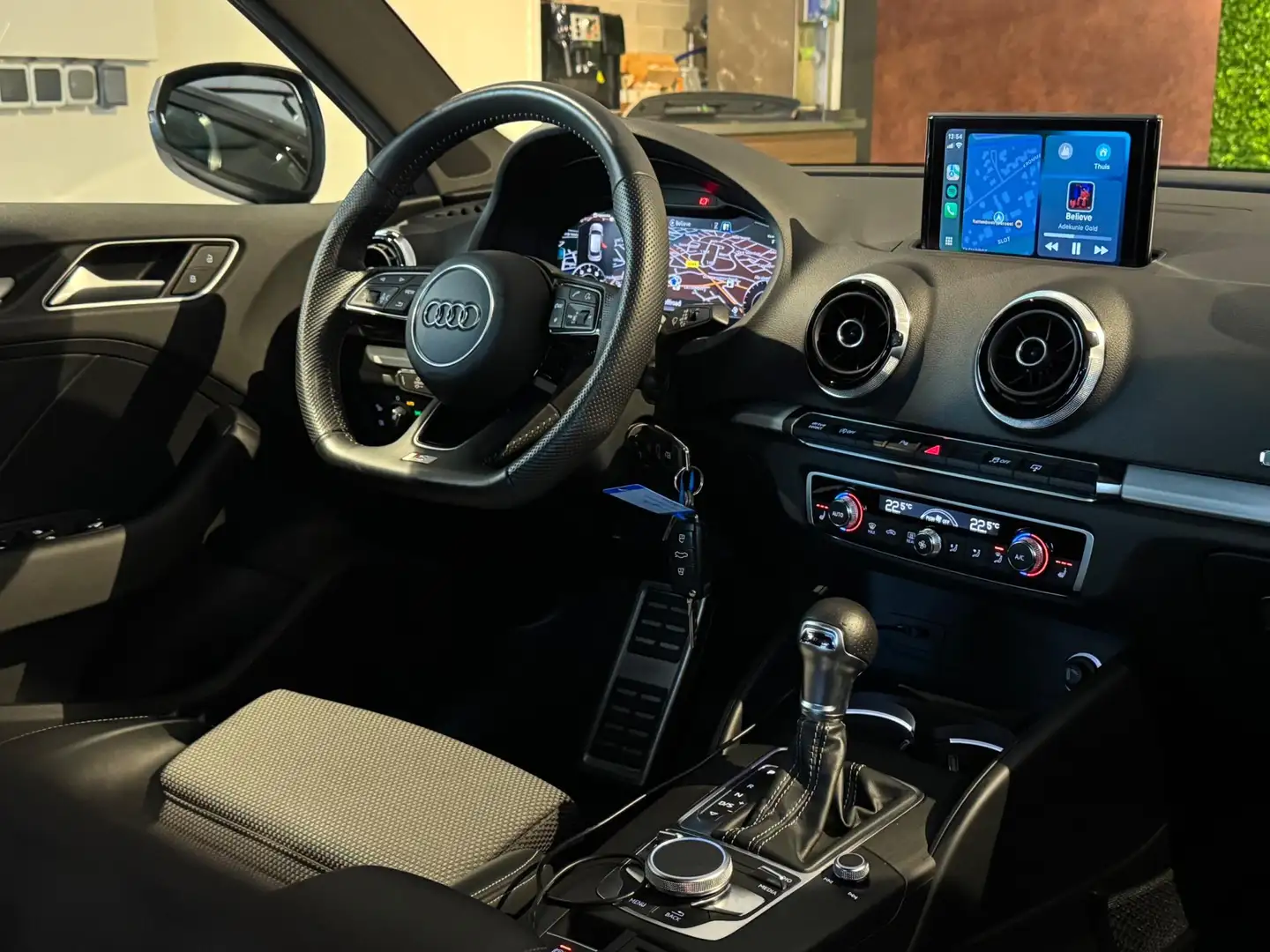 Audi A3 Sportback 1.4 TFSI CoD 3x S Line 150 PK |VIRTUAL|M Grau - 2