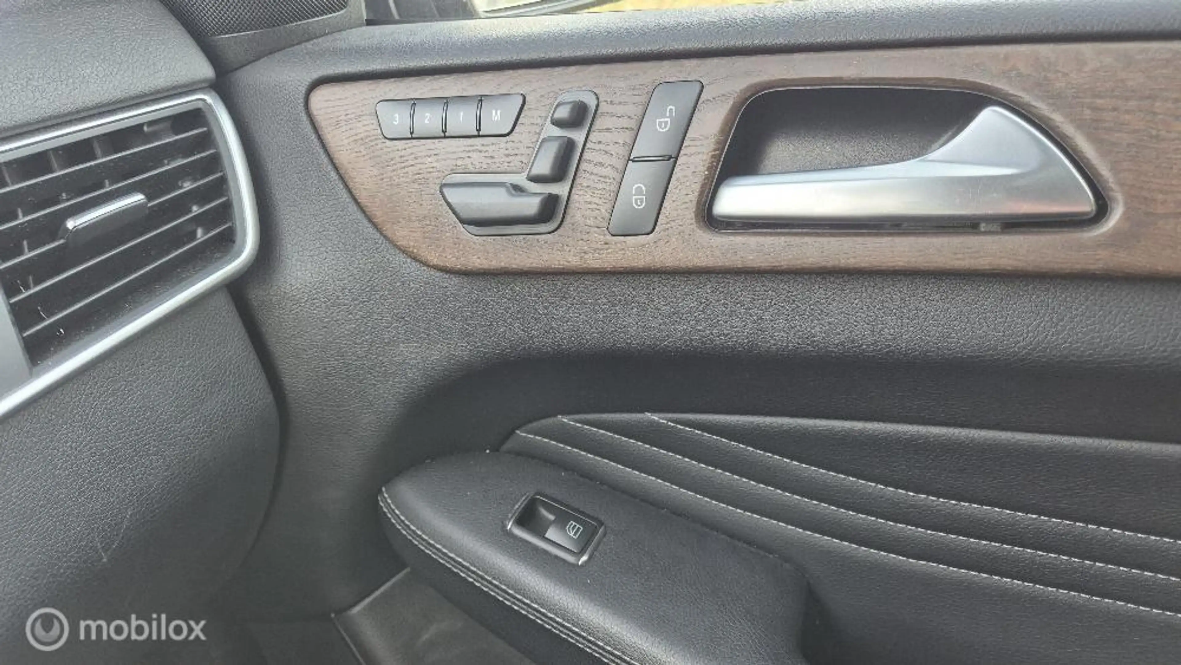 Mercedes-Benz ML 350 — photo 13