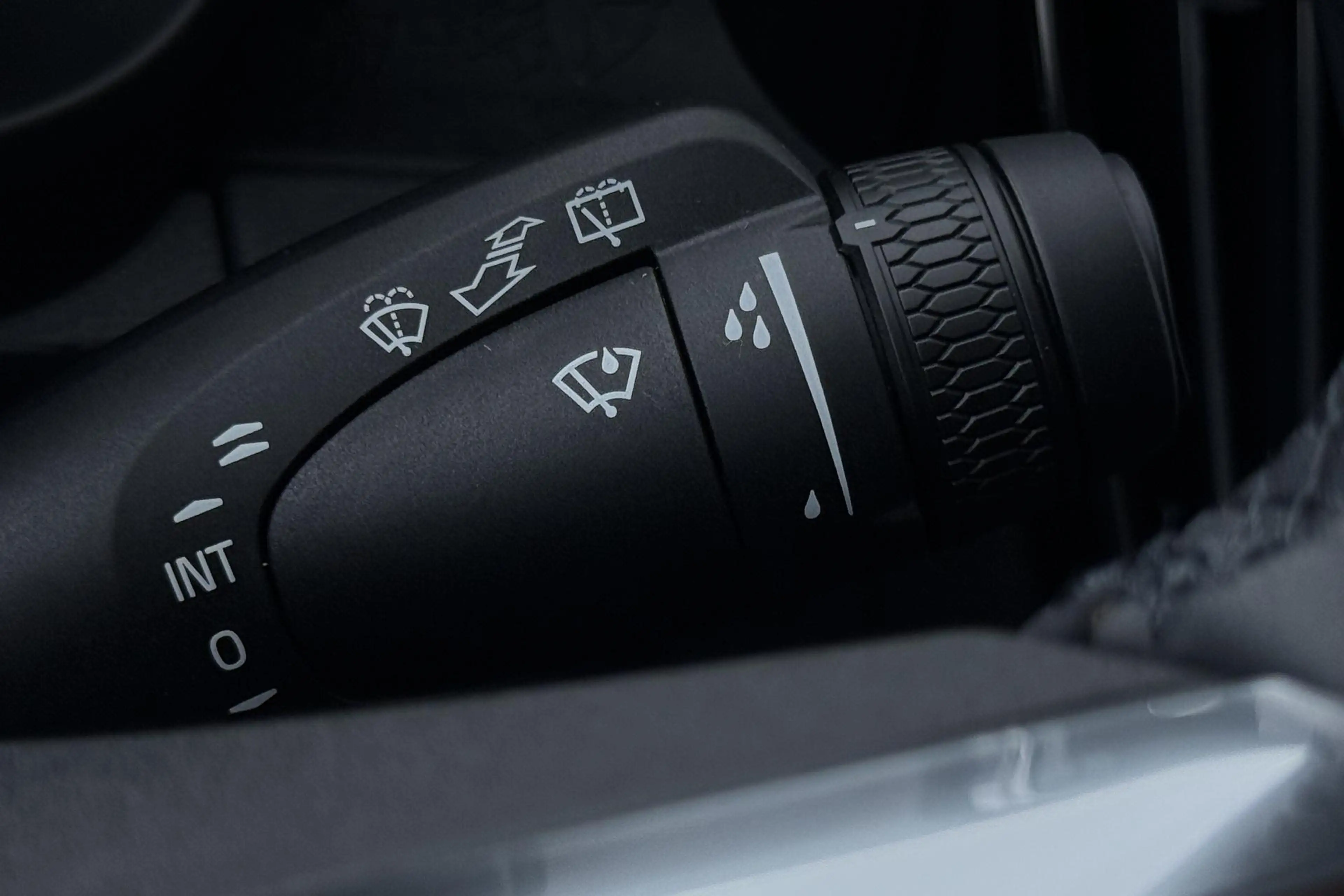 Volvo EX40 Twin Motor Plus Black Edition 82 kWh | 409 PK! | A — photo 43