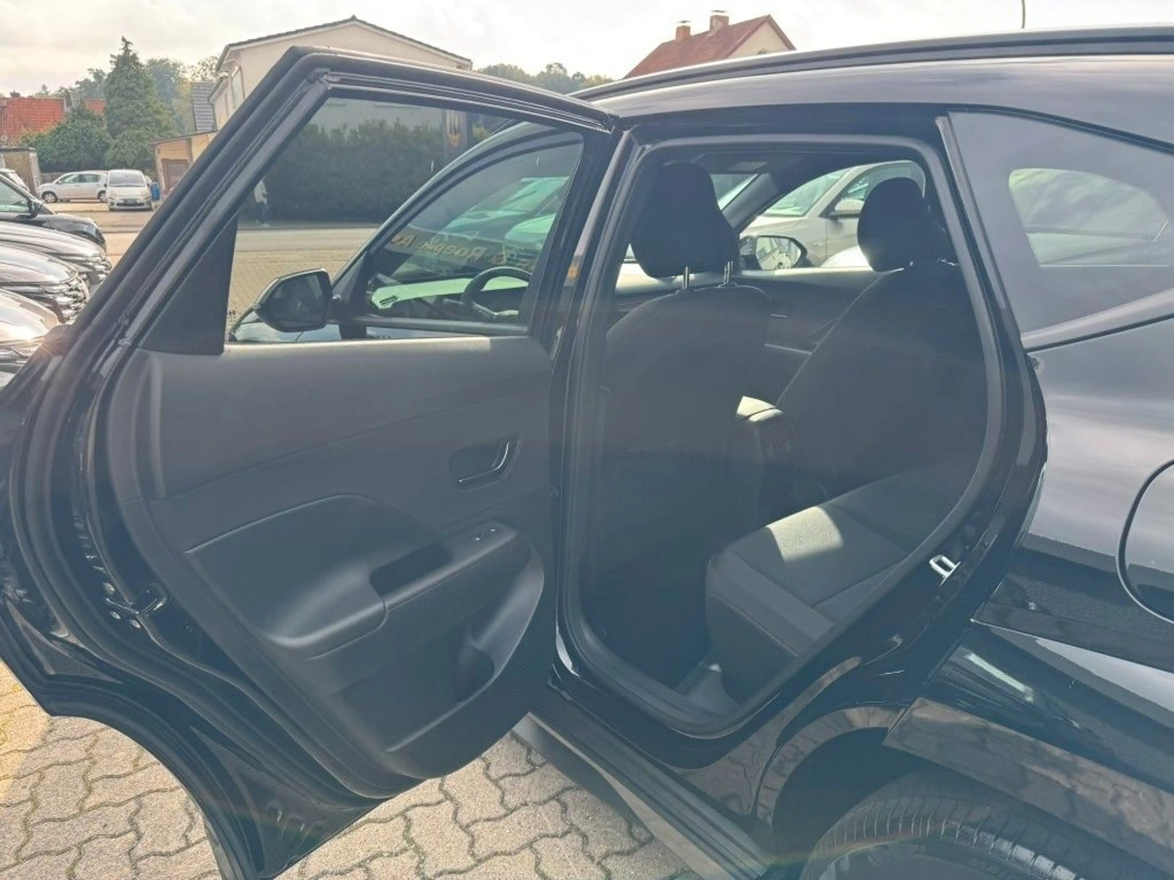 Hyundai KONA 1,6 T-GDI N-Line Automatik 4WD / NAVI / KAM — photo 27