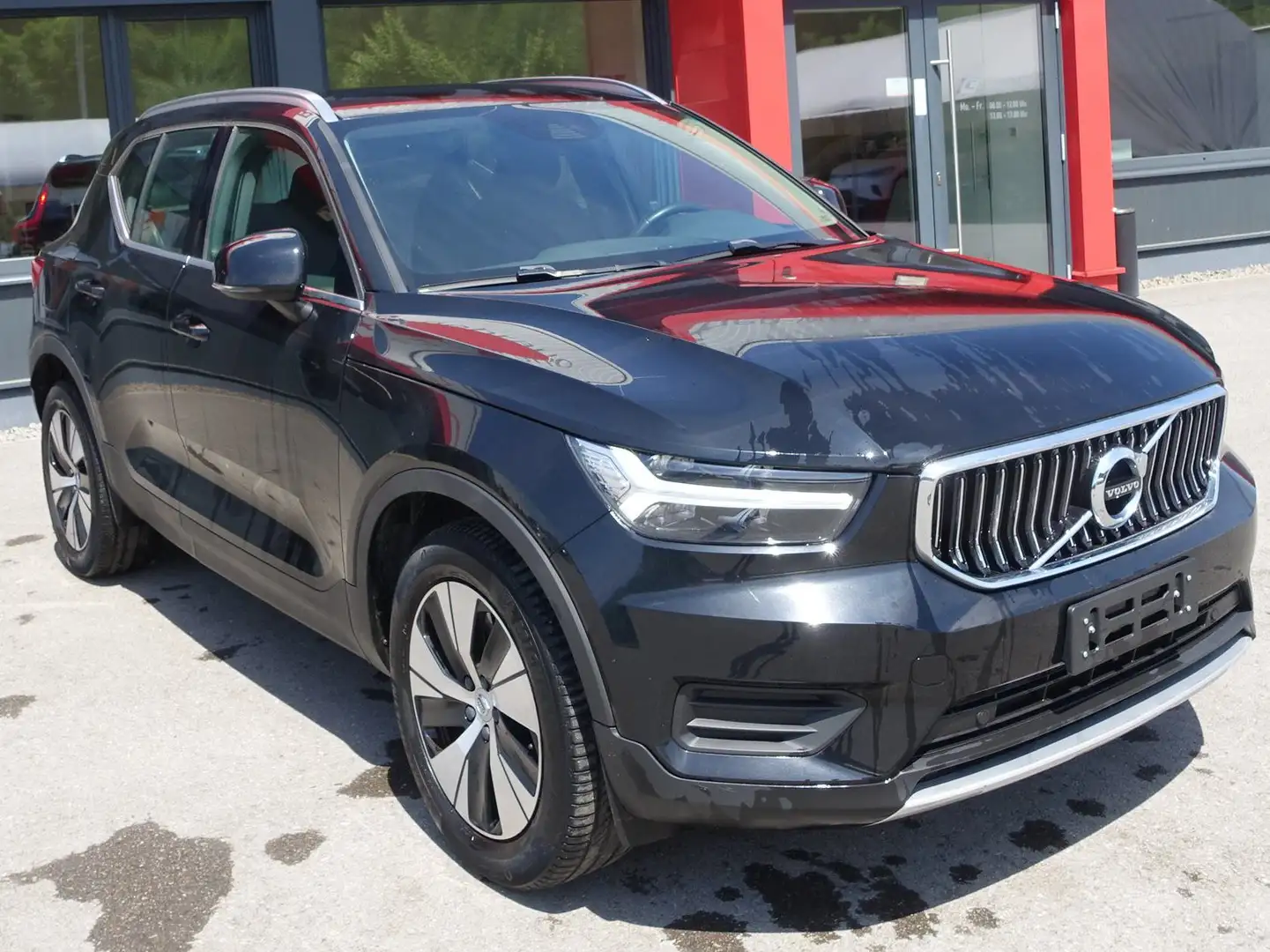 Volvo XC40 Inscription Expression Recharge Plug-In Hybrid 2WD Schwarz - 2