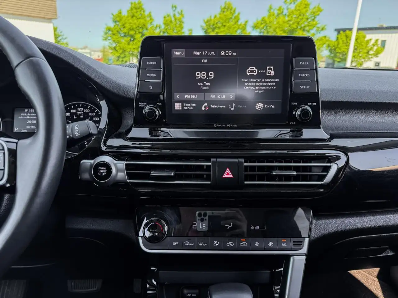 Kia Seltos снимка Kia Seltos