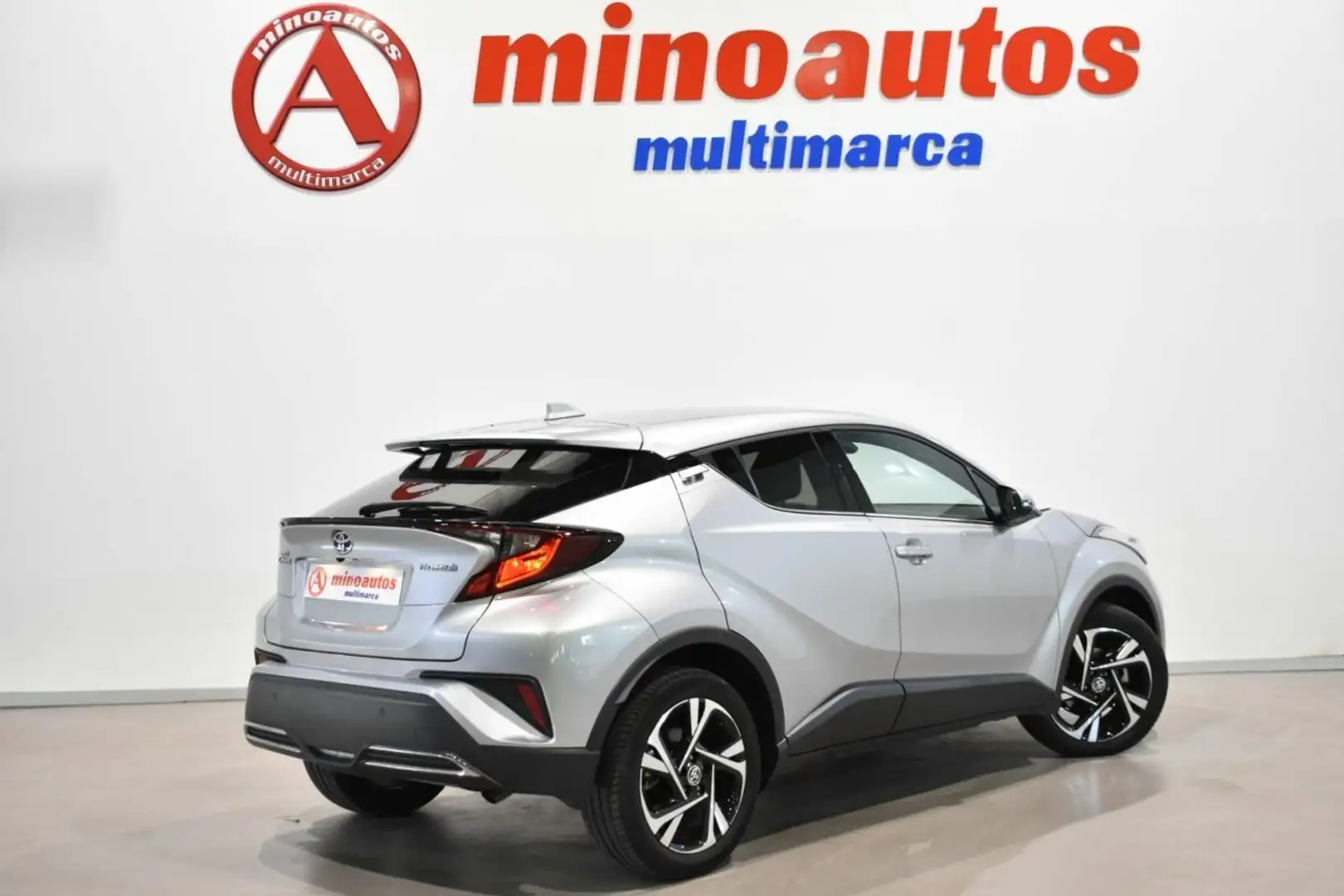 Toyota C-HR 2.0 HYBRID 180 H BUSINESS Gris - 2